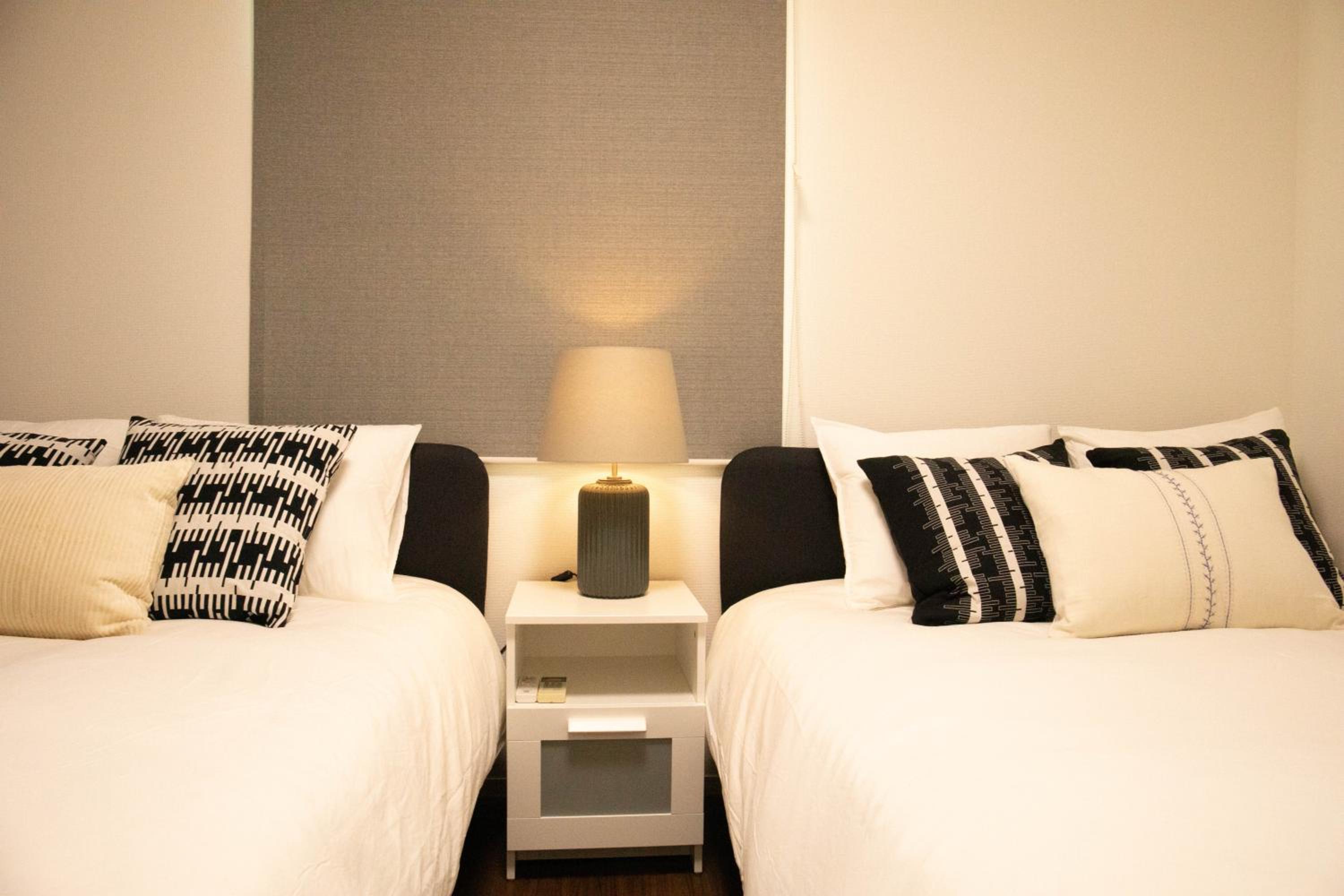 Osaka Shinsaibashi Dotonbori Tsutenkaku Villa House Free Parking 三房一厅一卫一浴