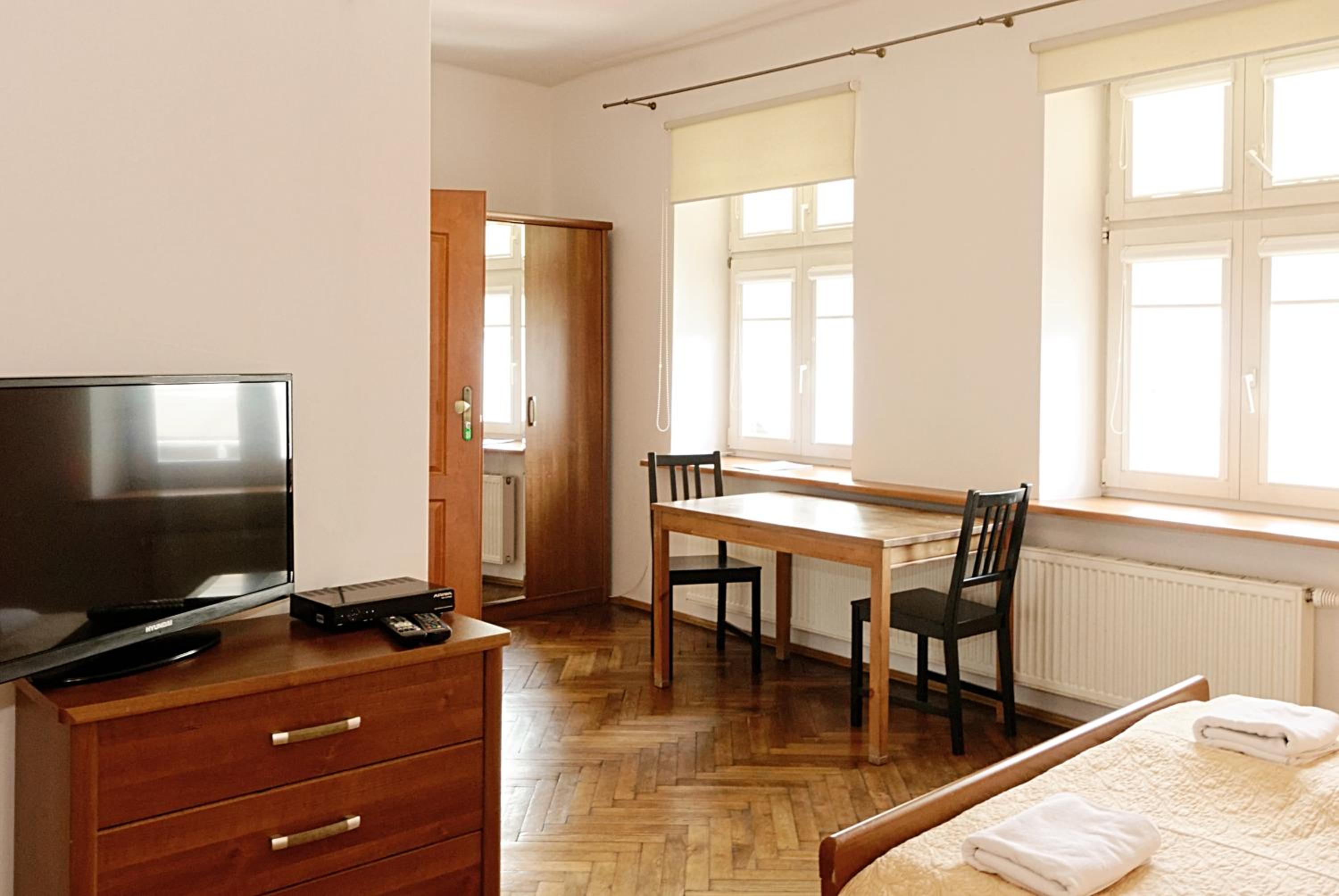 Krakow For You Budget Apartments