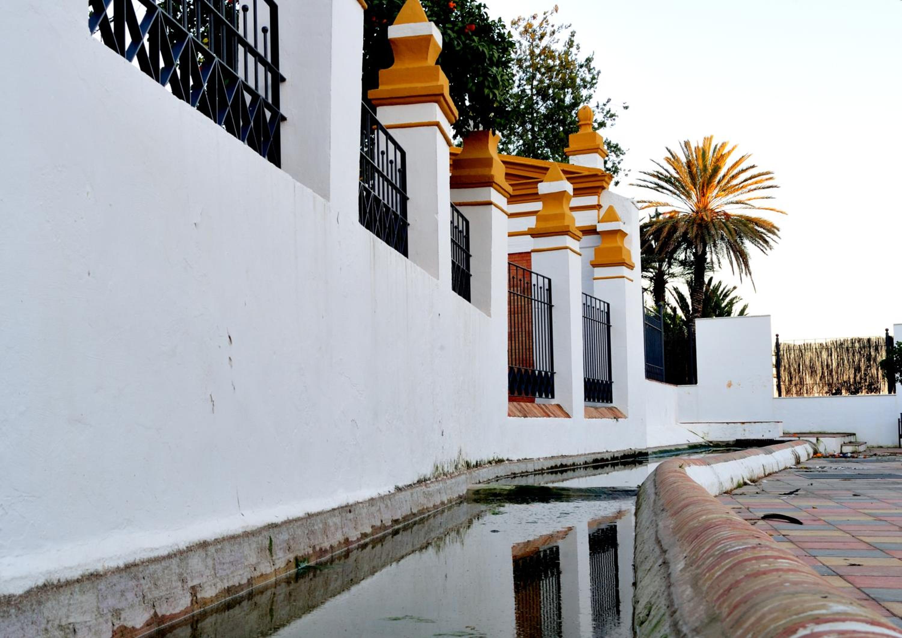 New Andalusian House 31 Free Private Parking view 3