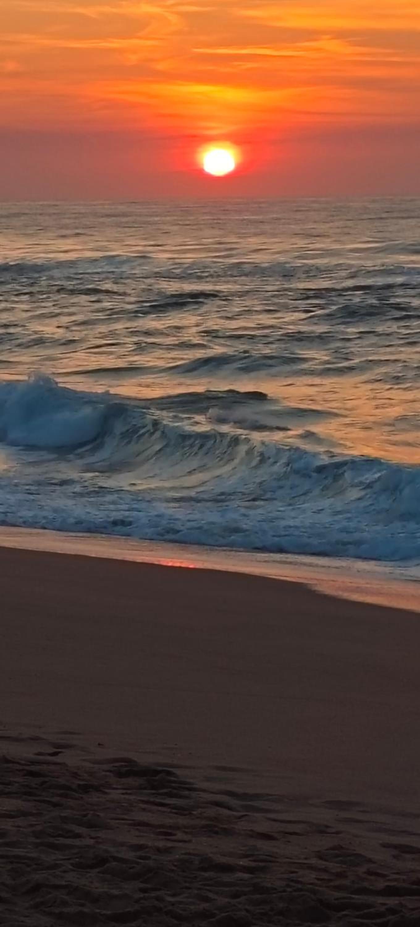 The Waves Beachfront Stay - Gleneagles
