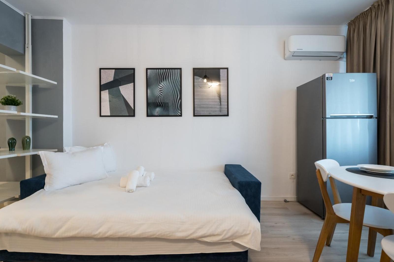 High-end Studio with Panoramic View, Parking &Pool