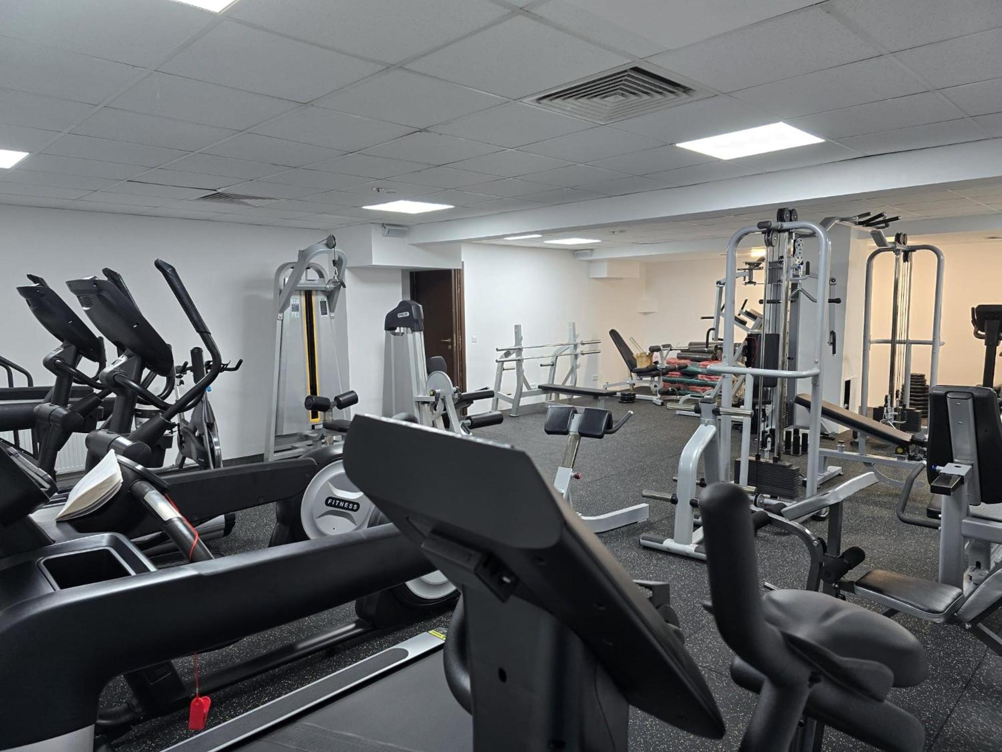 High-end Studio with Panoramic View, Parking &Pool