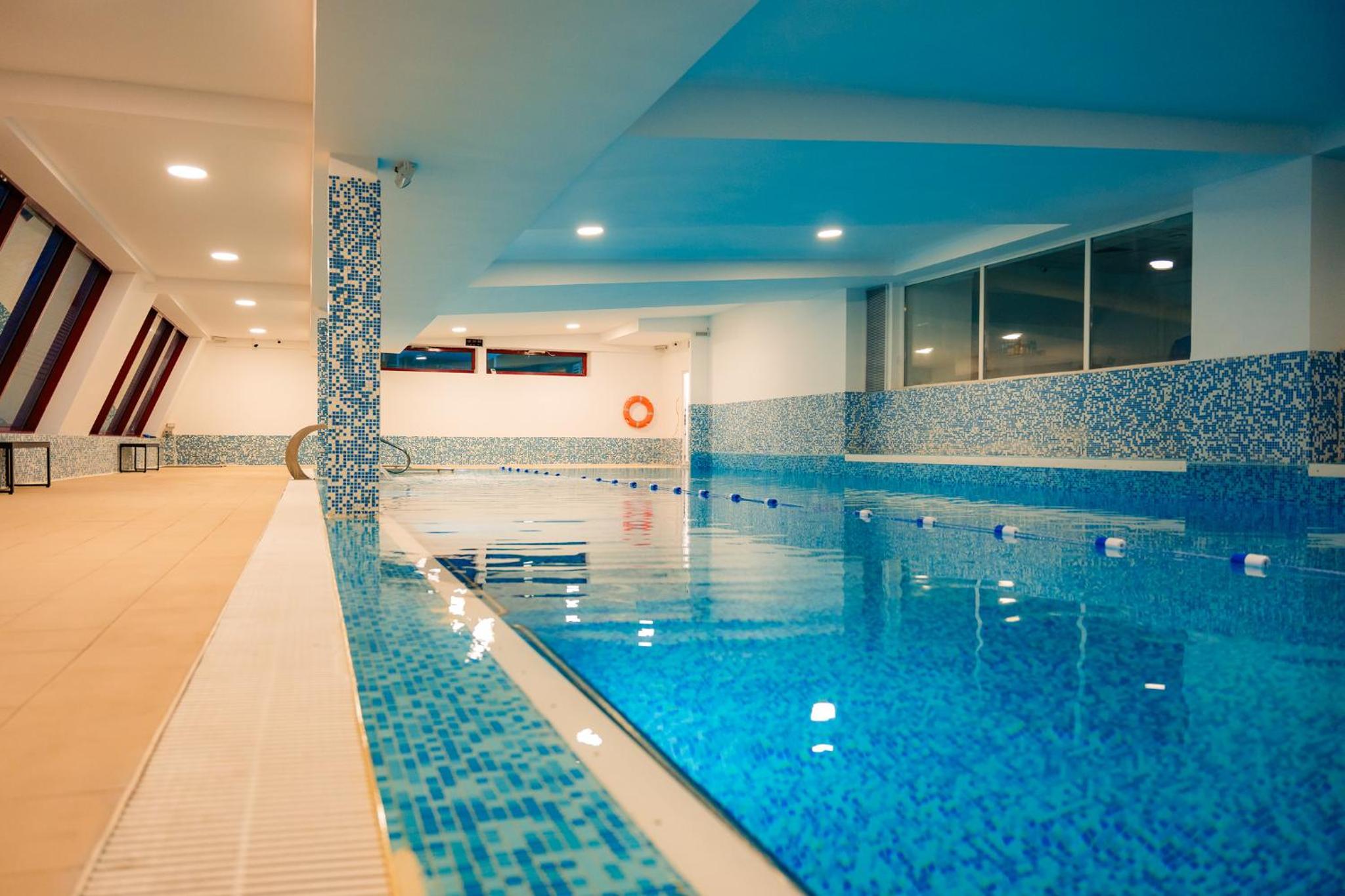High-end Studio with Panoramic View, Parking &Pool