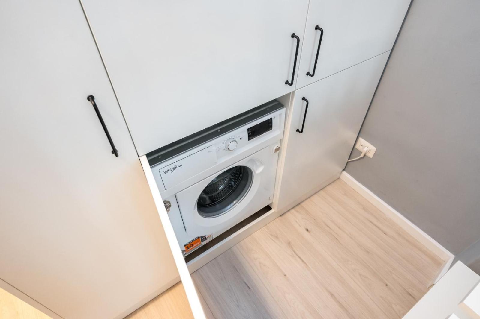 High-end Studio with Panoramic View, Parking &Pool