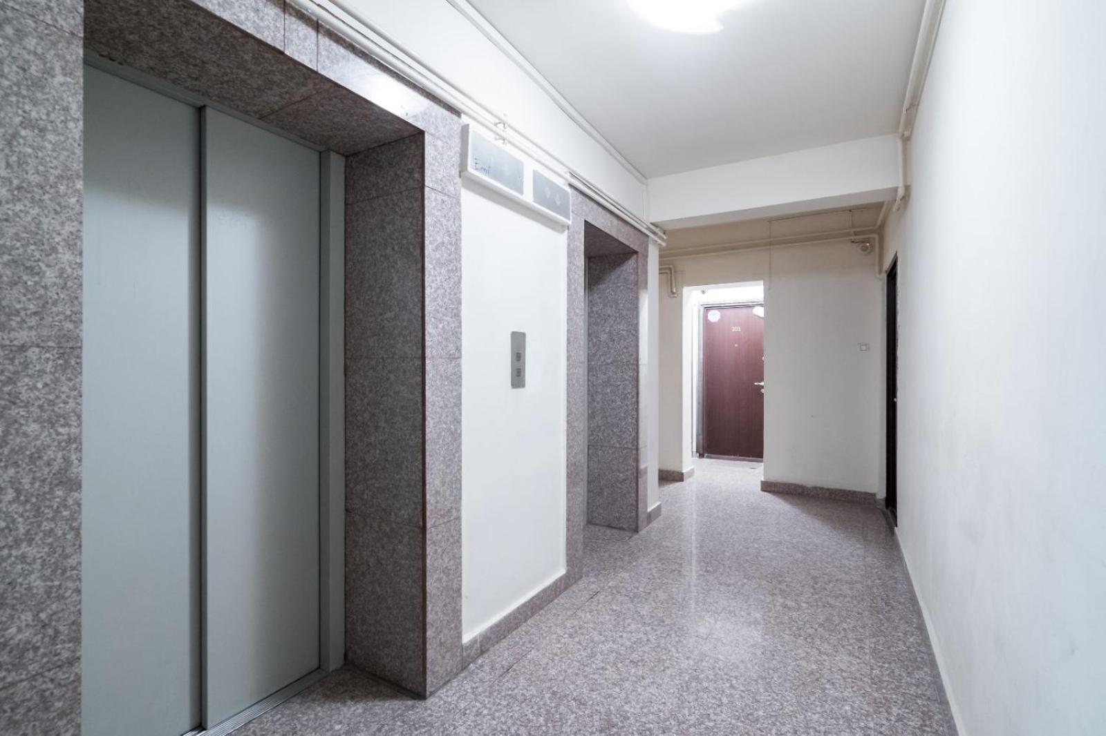 High-end Studio with Panoramic View, Parking &Pool