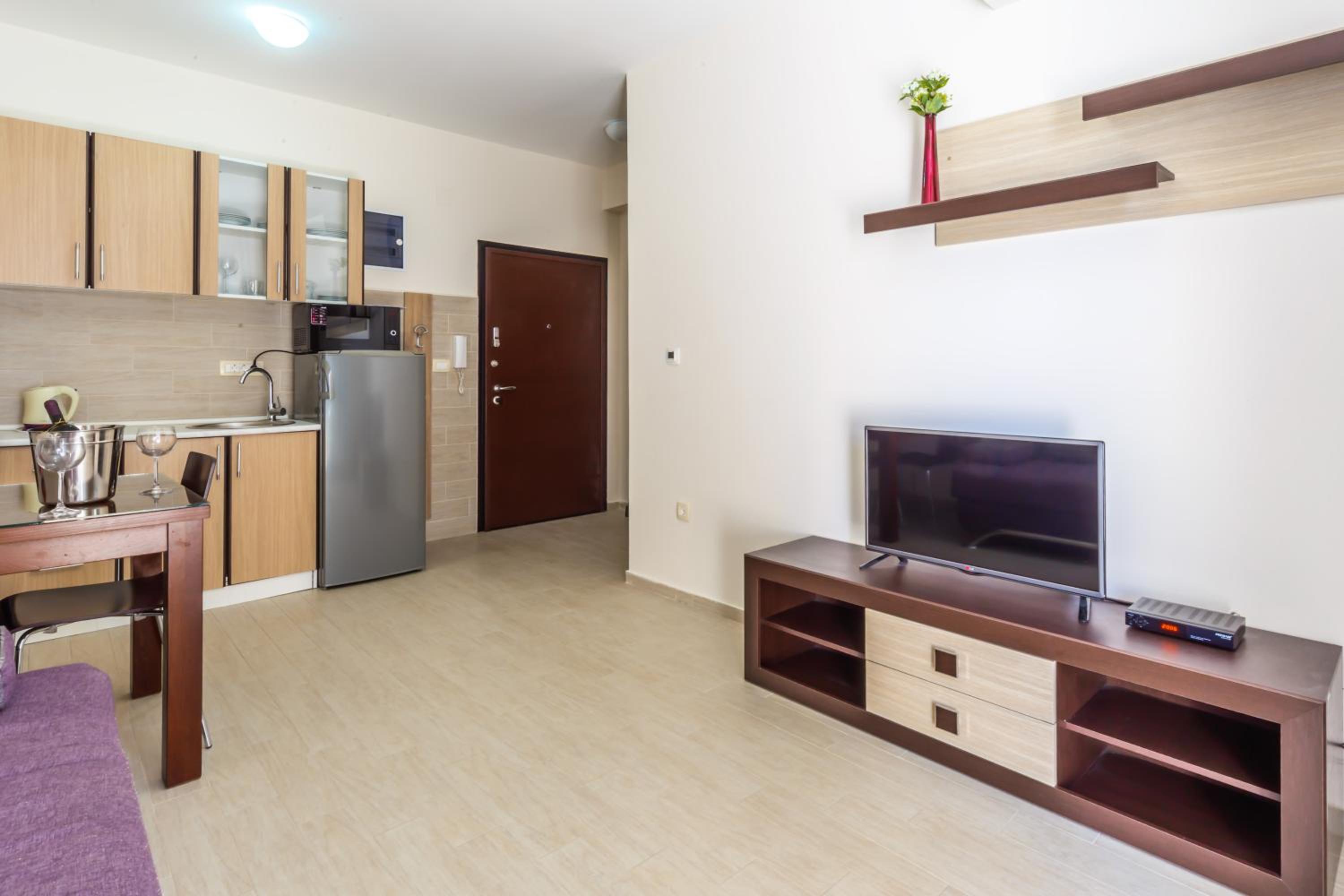 Opium Mar Apartments
