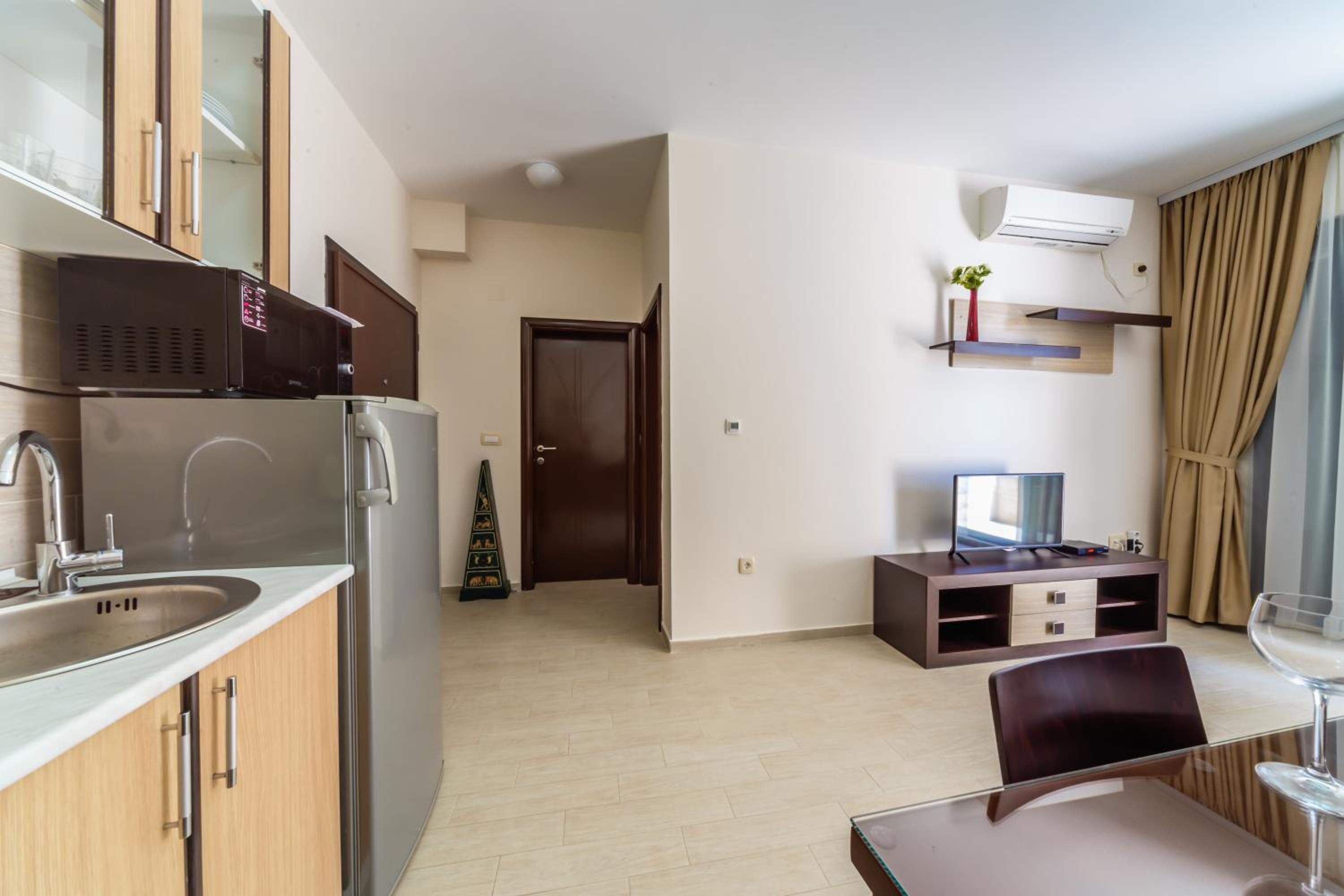 Opium Mar Apartments