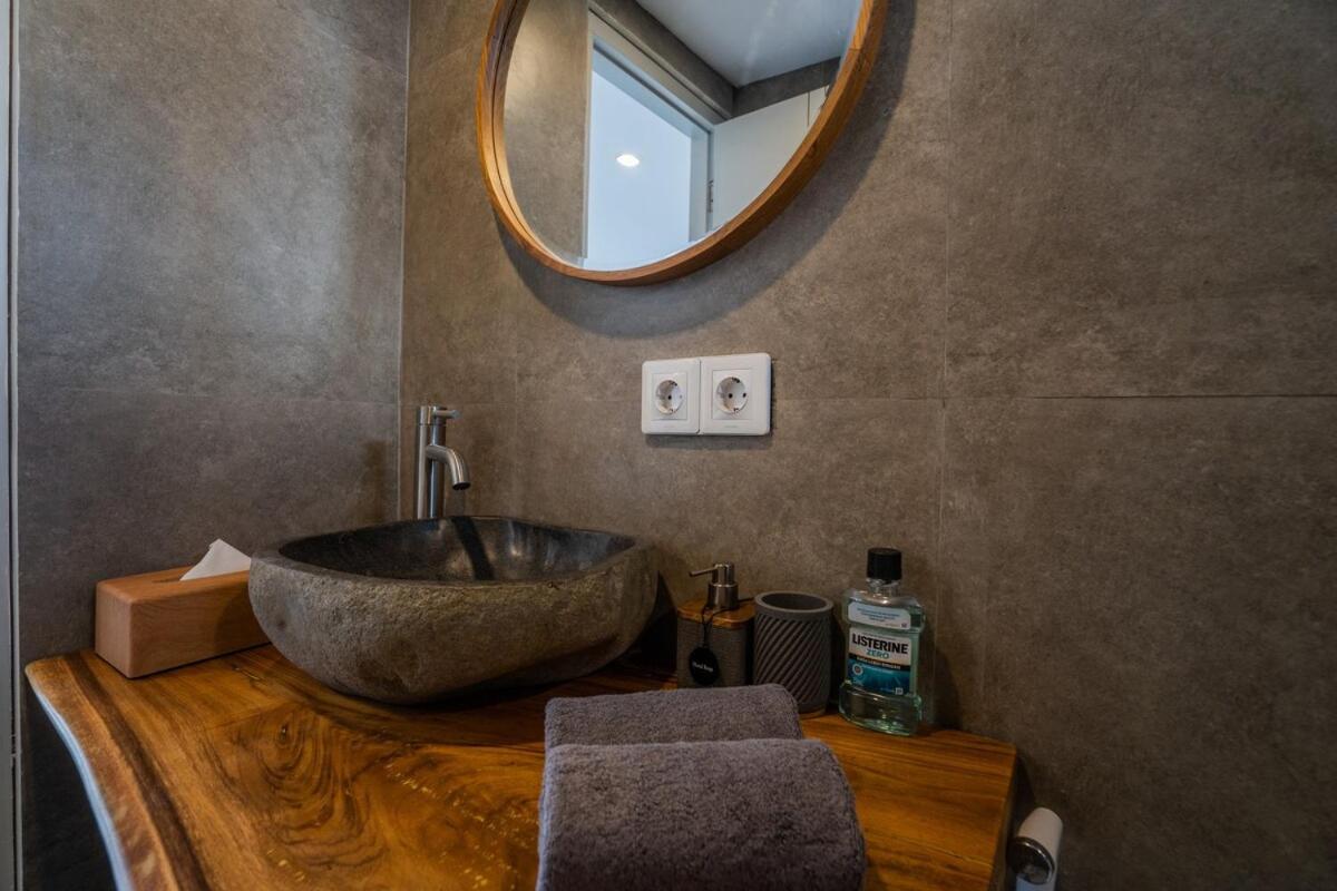Wolu Loft 28 - 1BR North Canggu