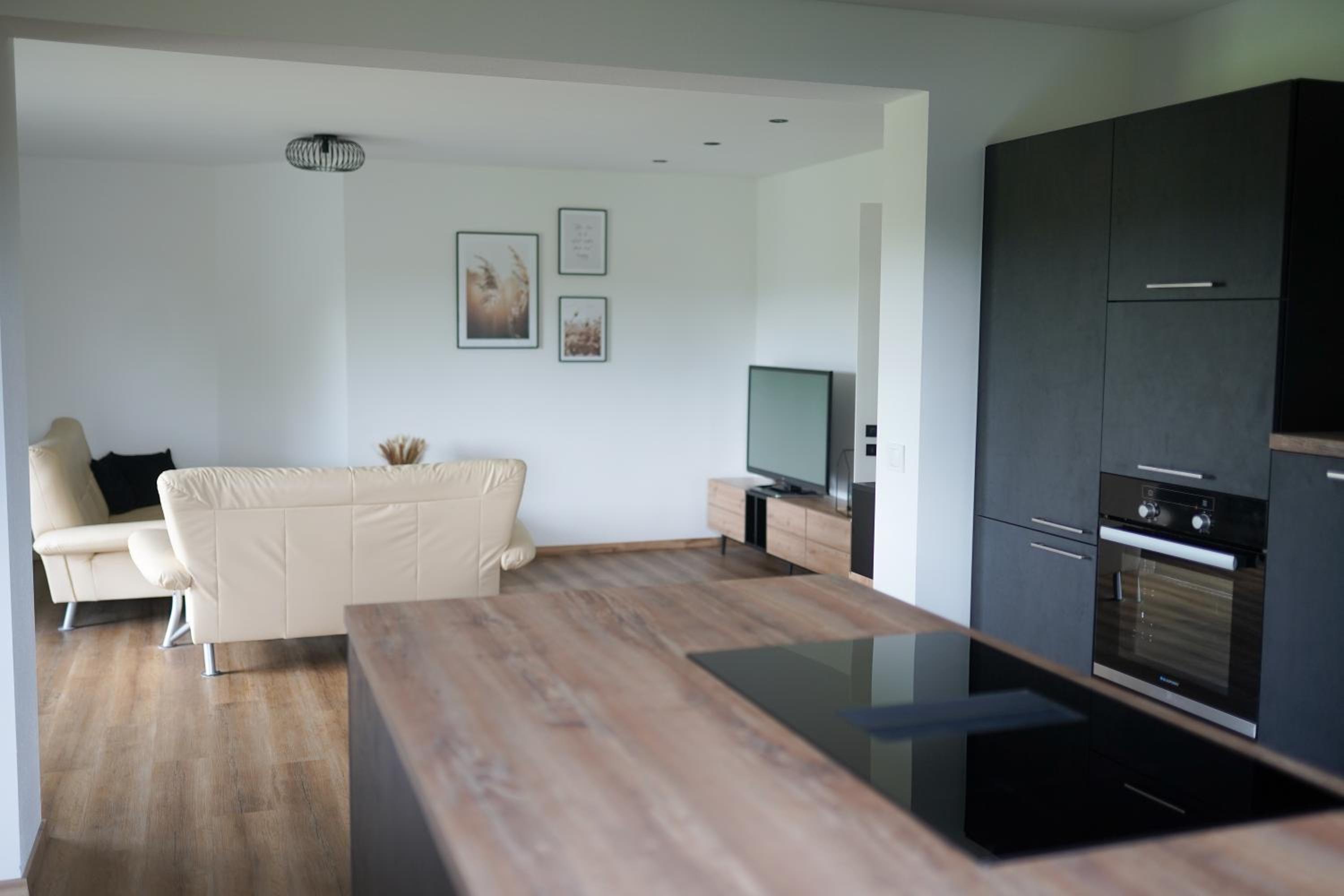 Moderne Bauernhof Wohnung mitten in der Natur