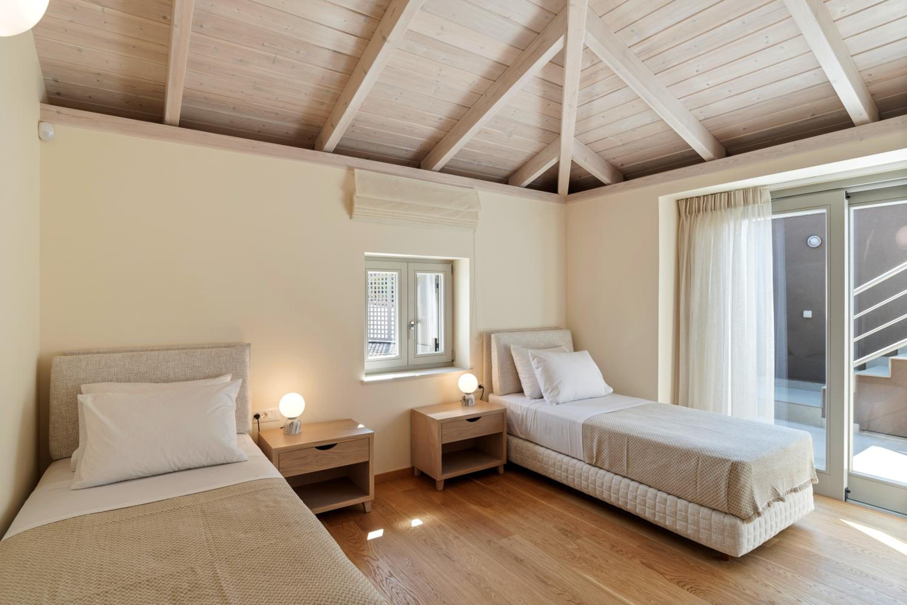 Kormoranos-Hydrobates Waterfront Villa