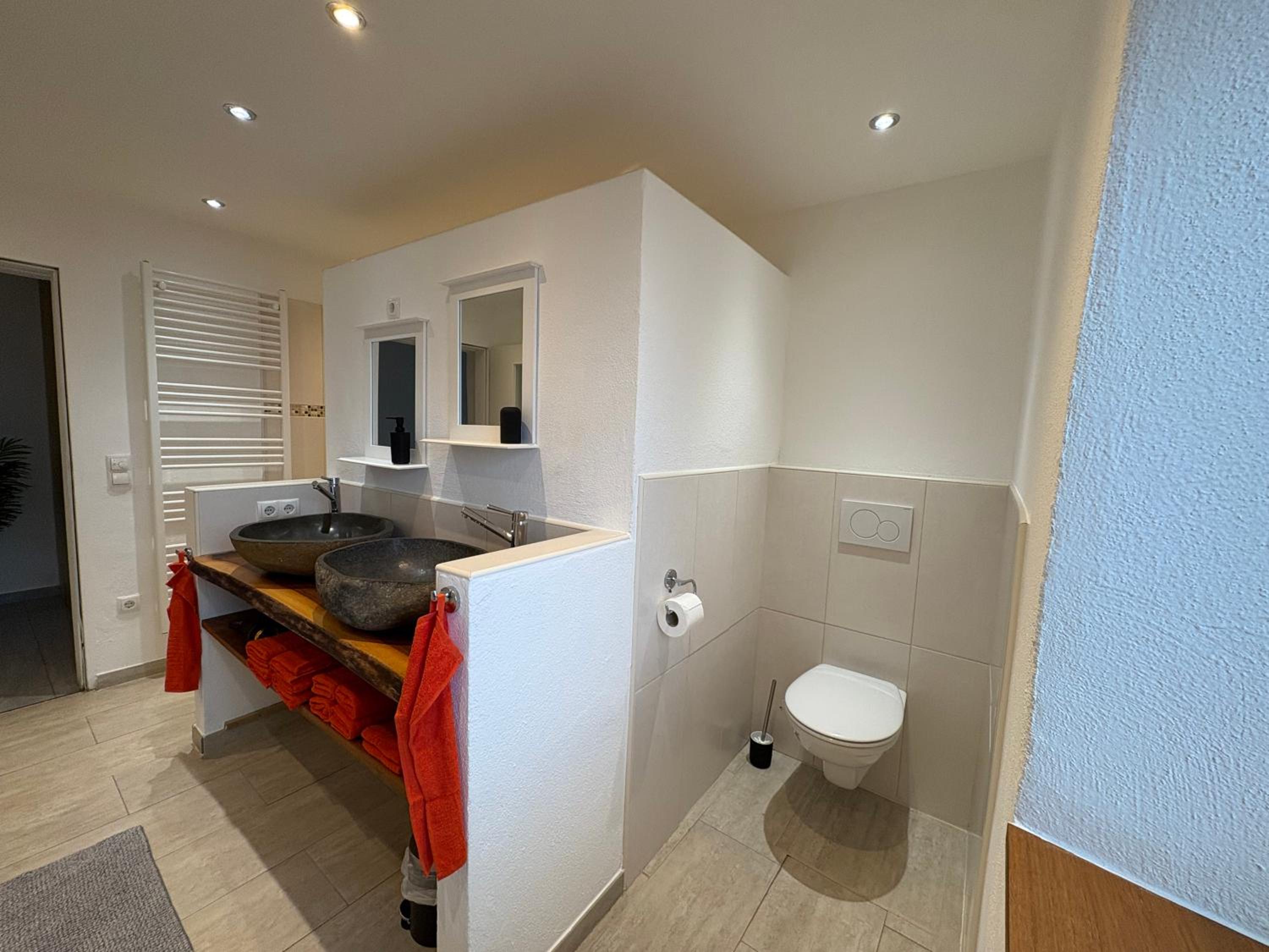 Modernes Serviced Apartment - FeWo Land Idyll