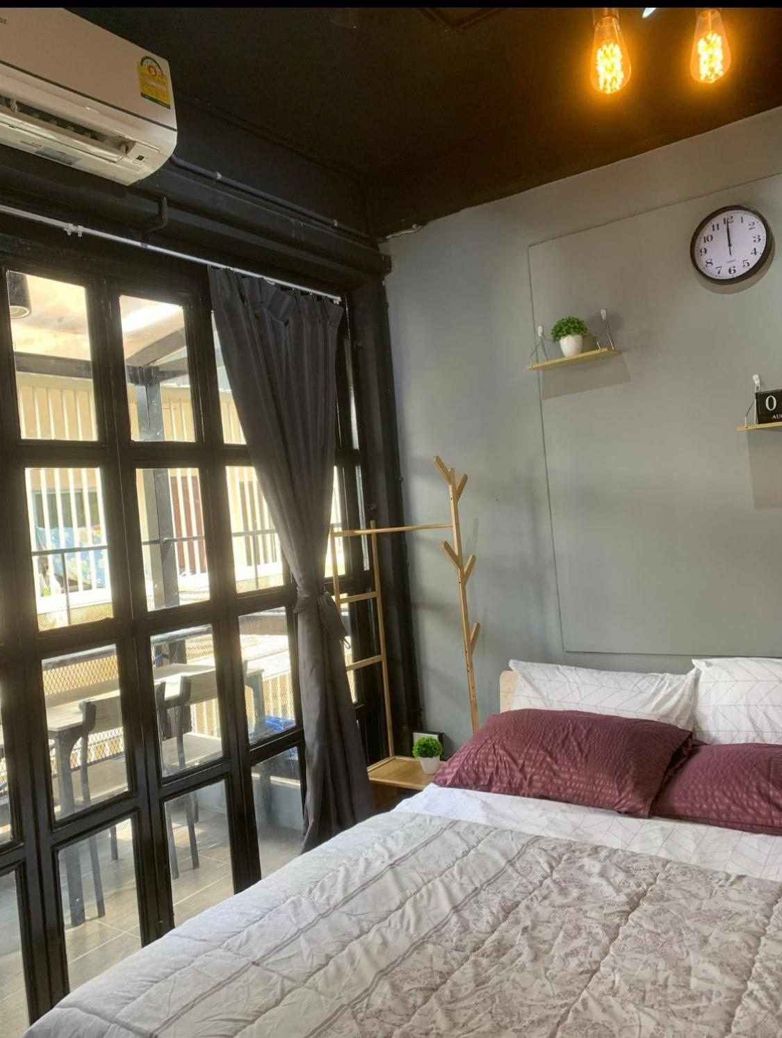 Stay At pan Hostel