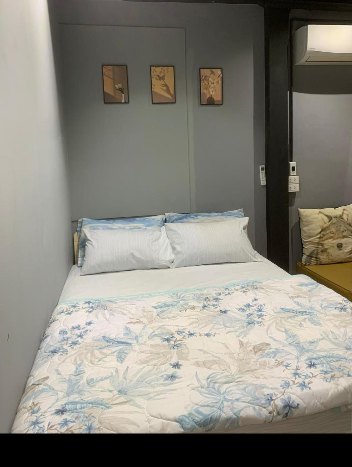 Stay At pan Hostel