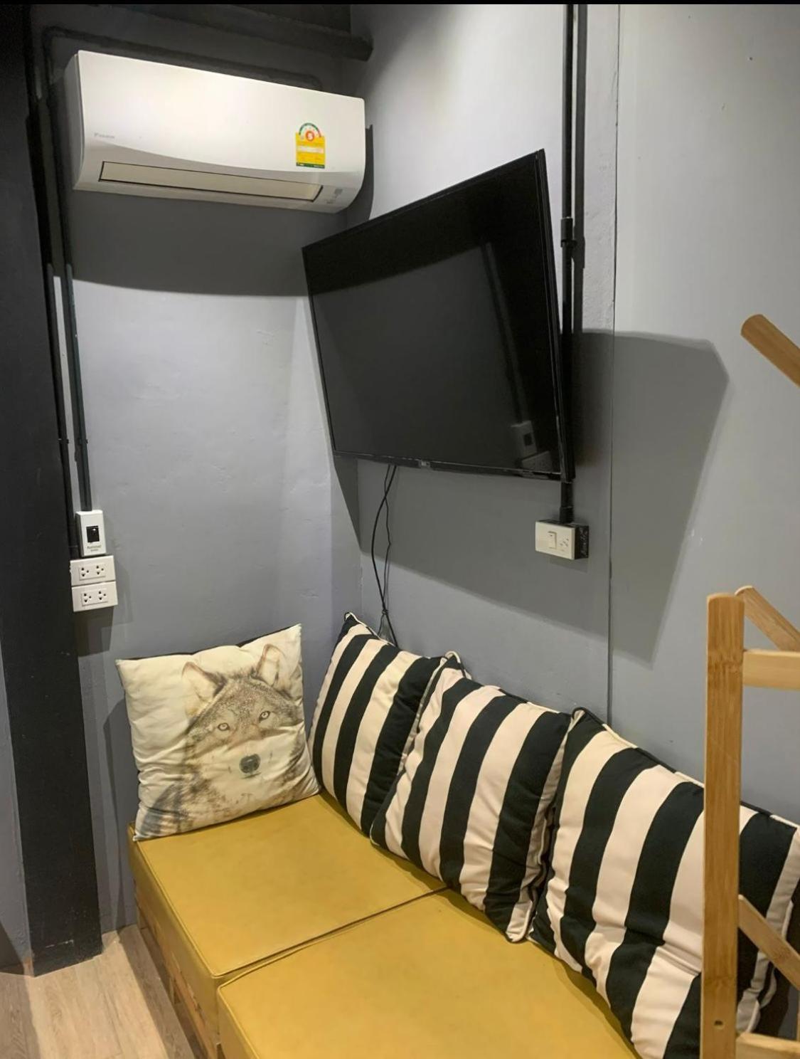 Stay At pan Hostel