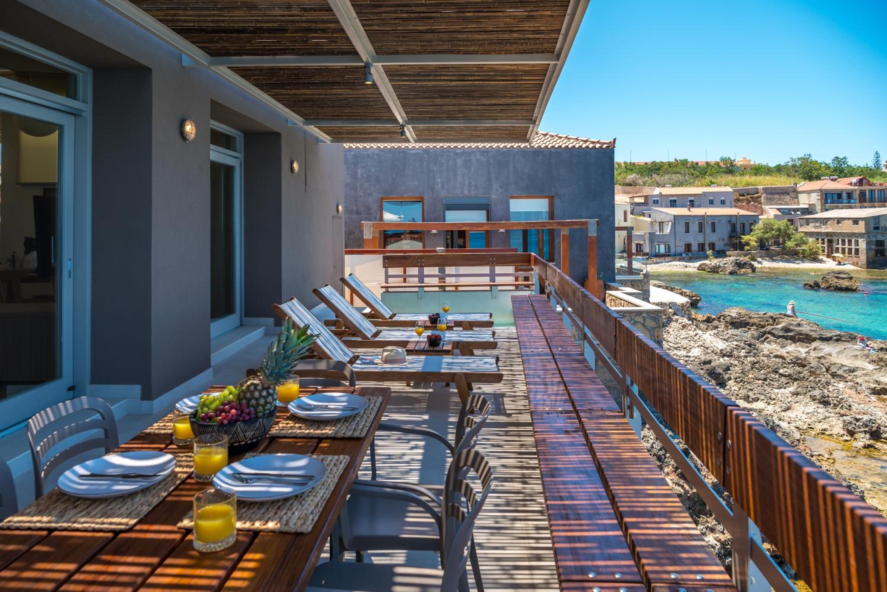 Kormoranos-Hydrobates Waterfront Villa
