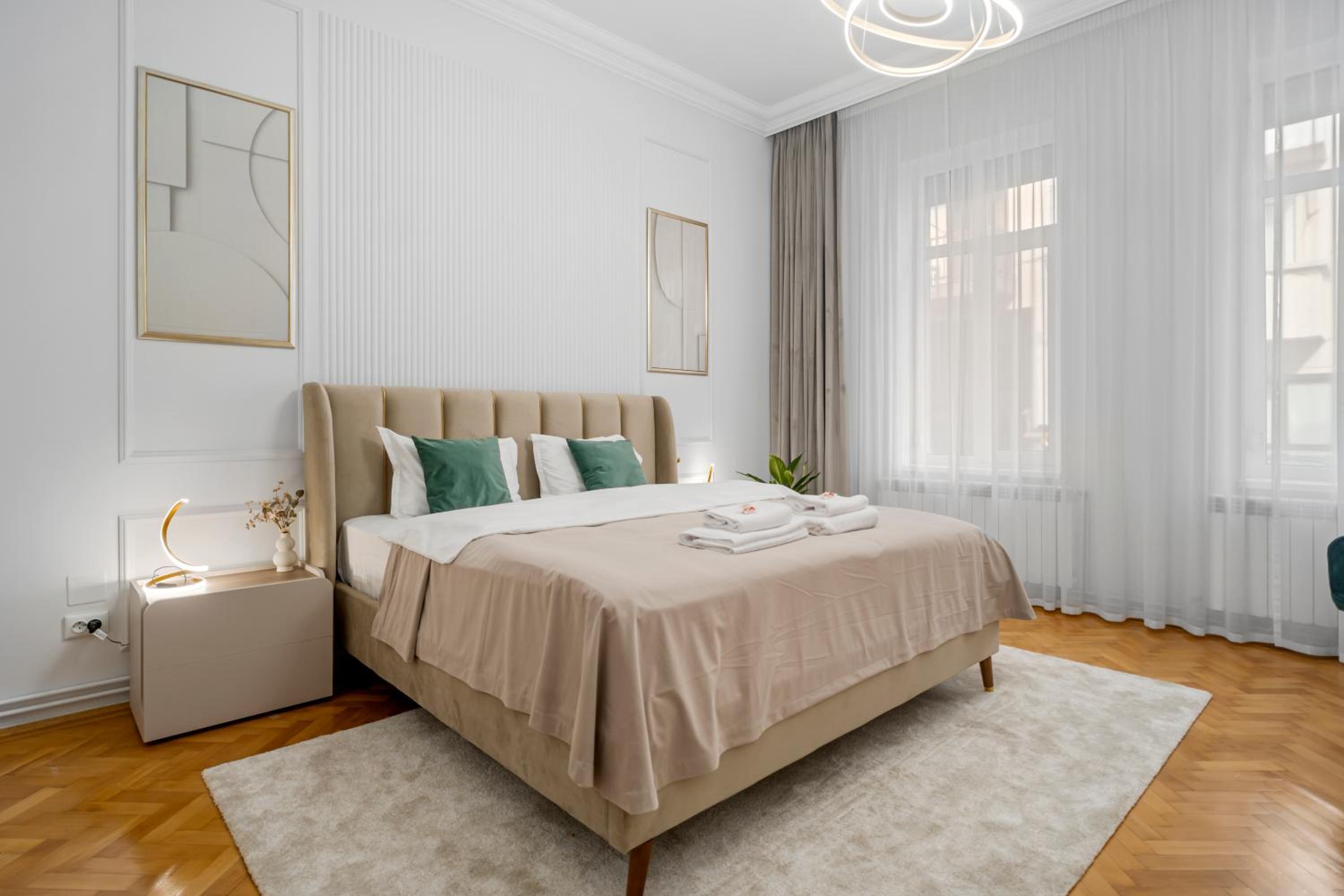 Central Luxury Apartments with Private Garden & Parking