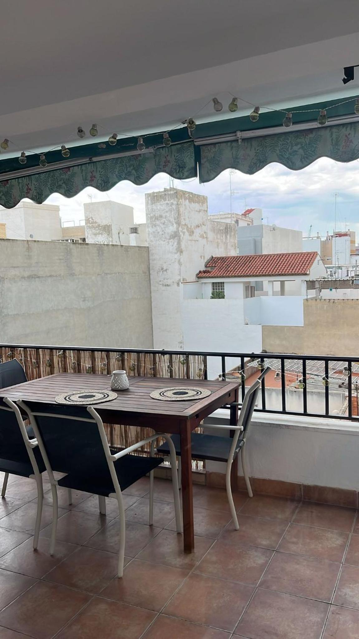 District Key - Puerto de Sagunto, Virgen Losar