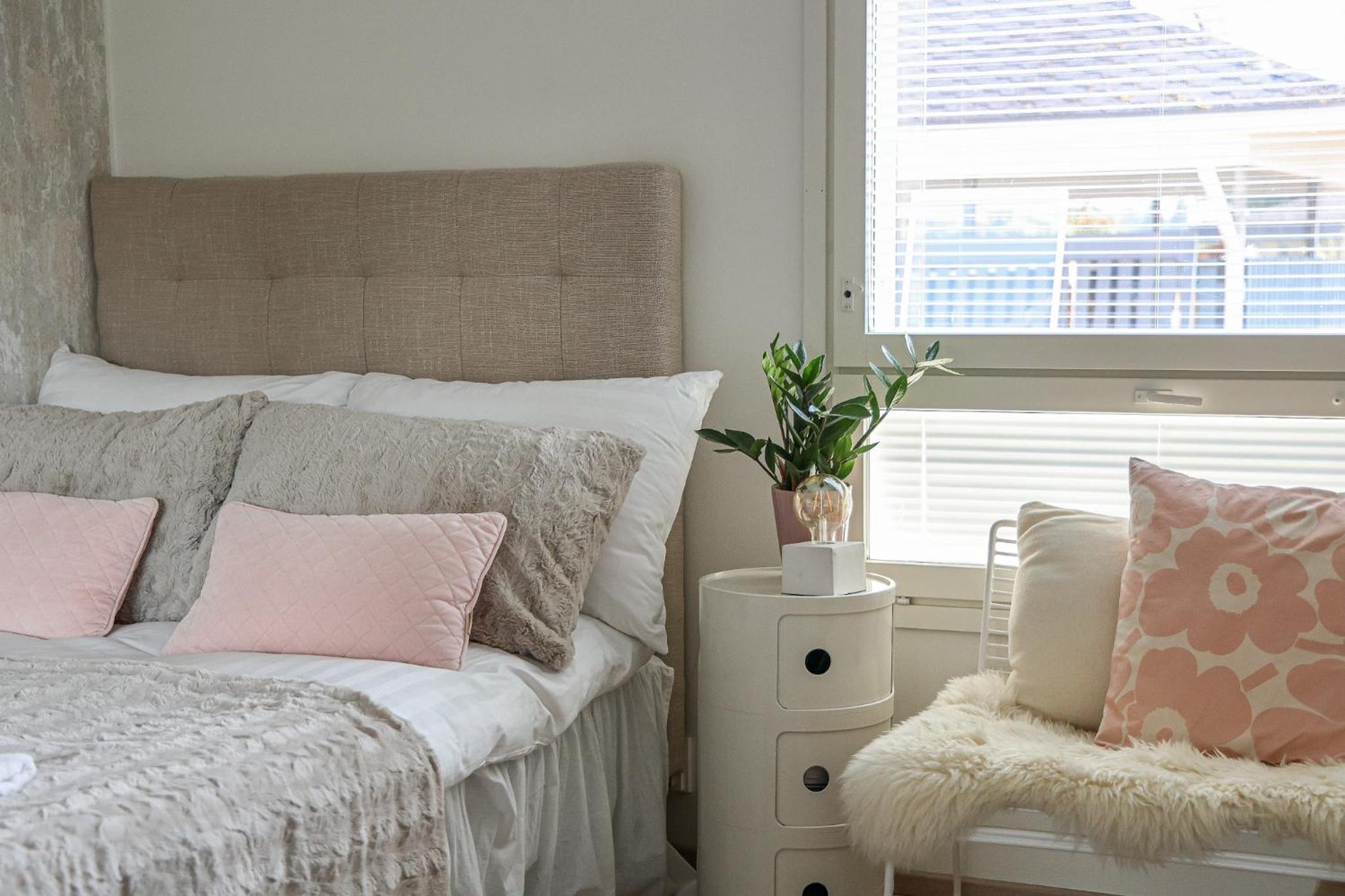 White Heaven Suite By BookLapland
