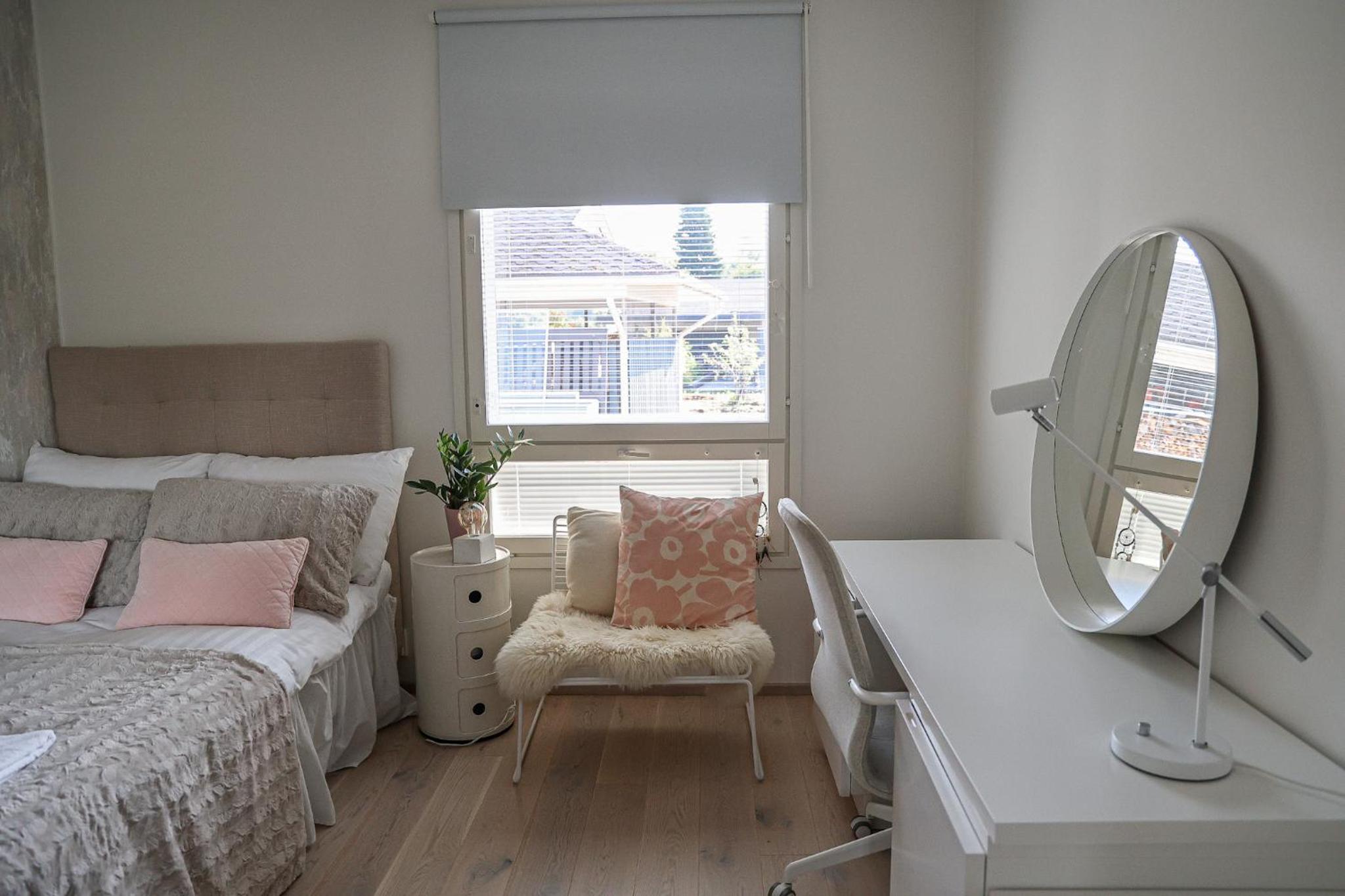 White Heaven Suite By BookLapland