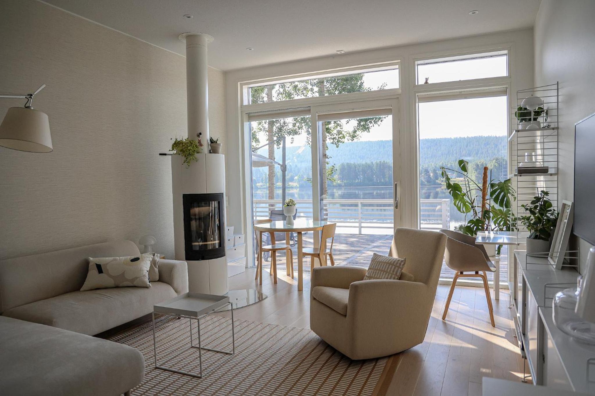 White Heaven Suite By BookLapland