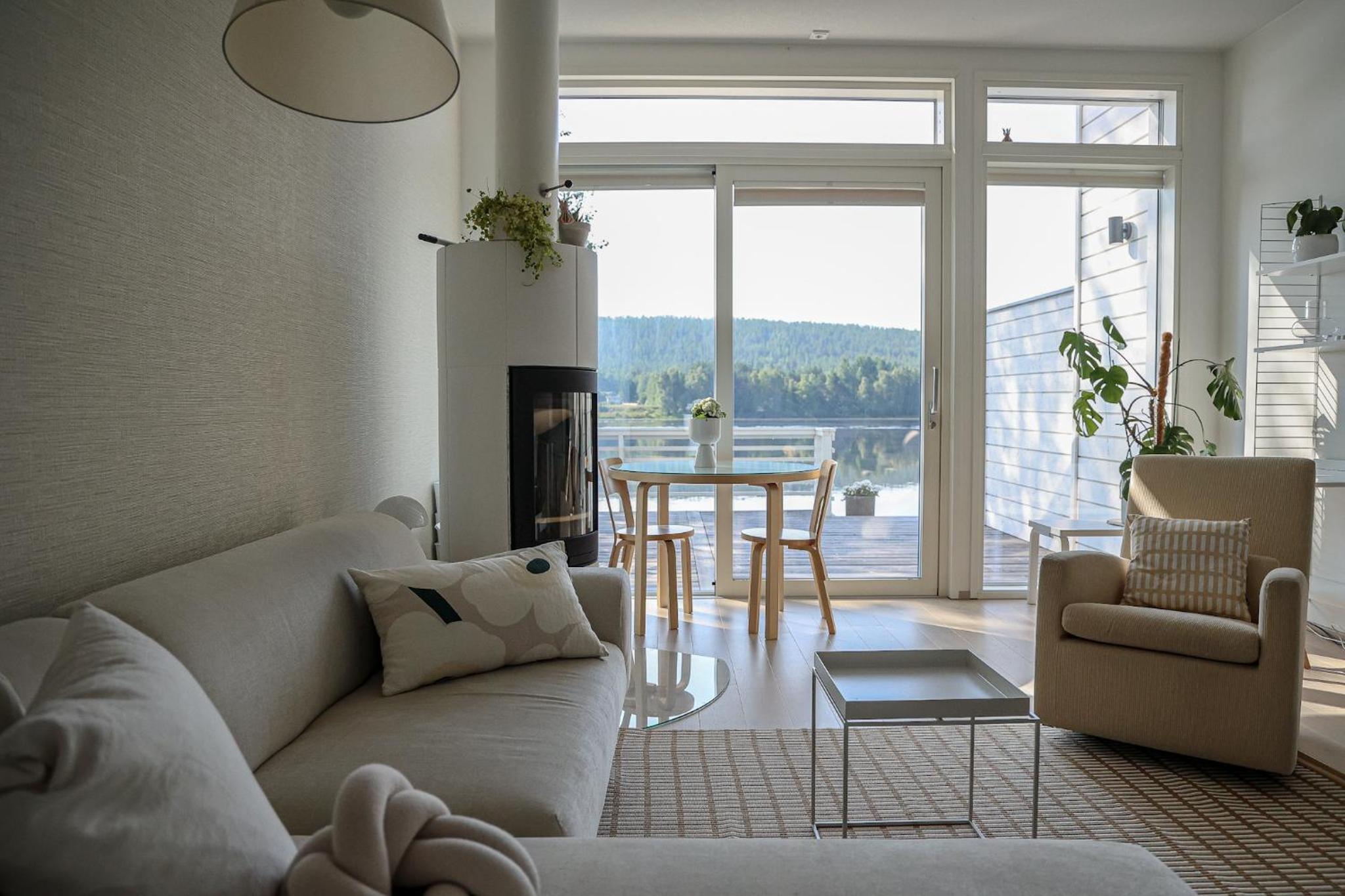 White Heaven Suite By BookLapland