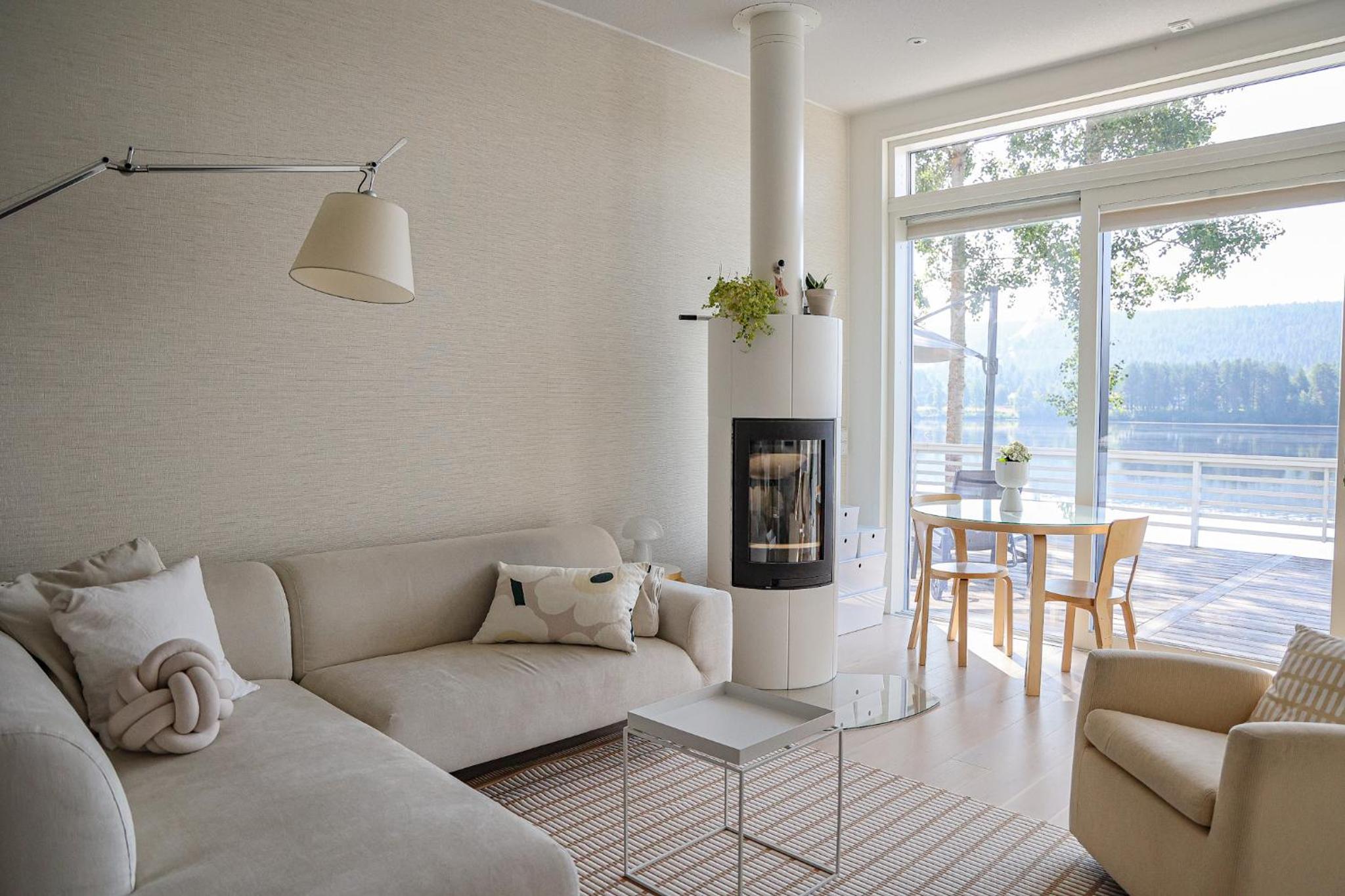 White Heaven Suite By BookLapland