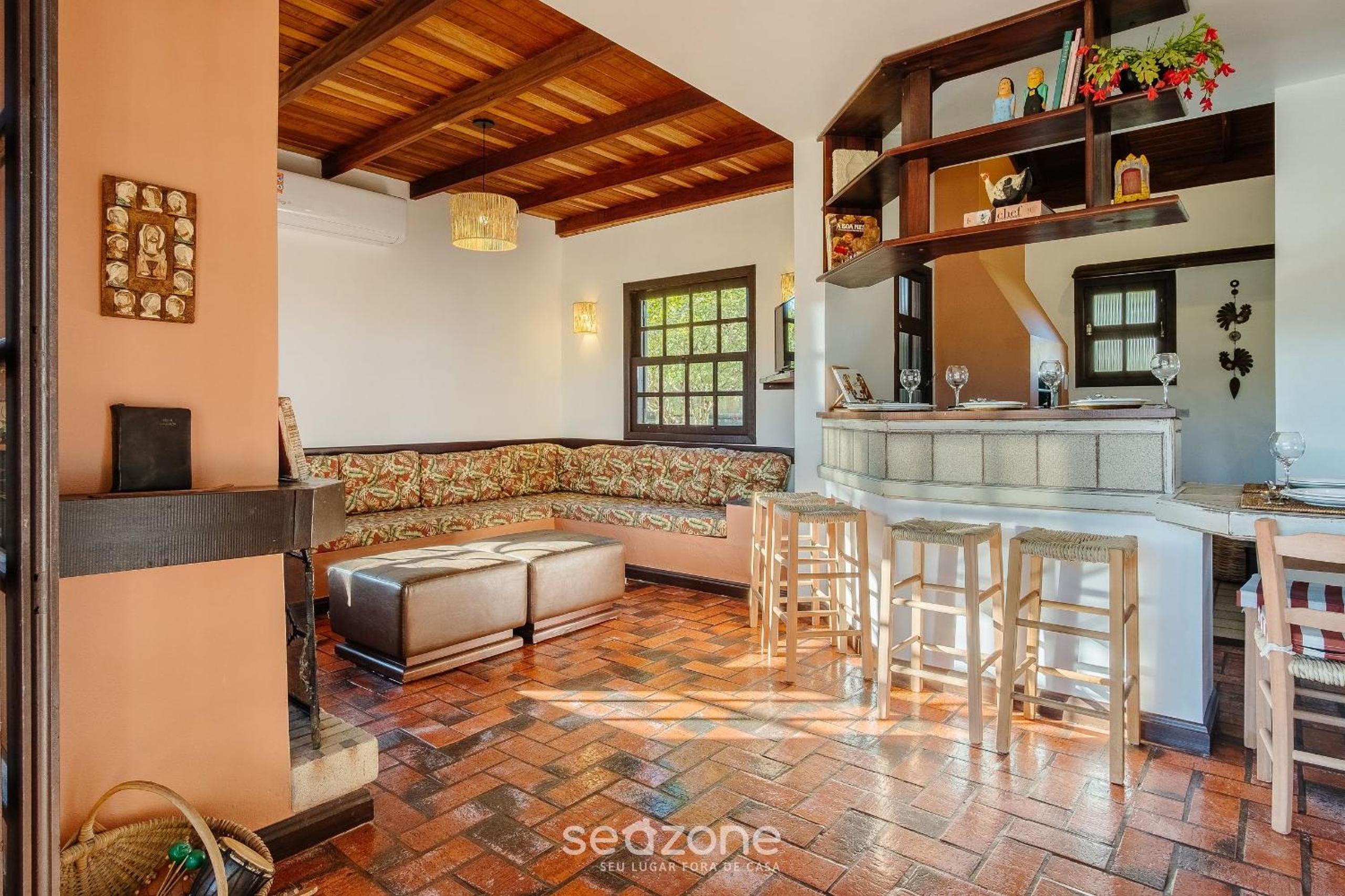 3-Bedroom House 350m from the Beach TAB0140