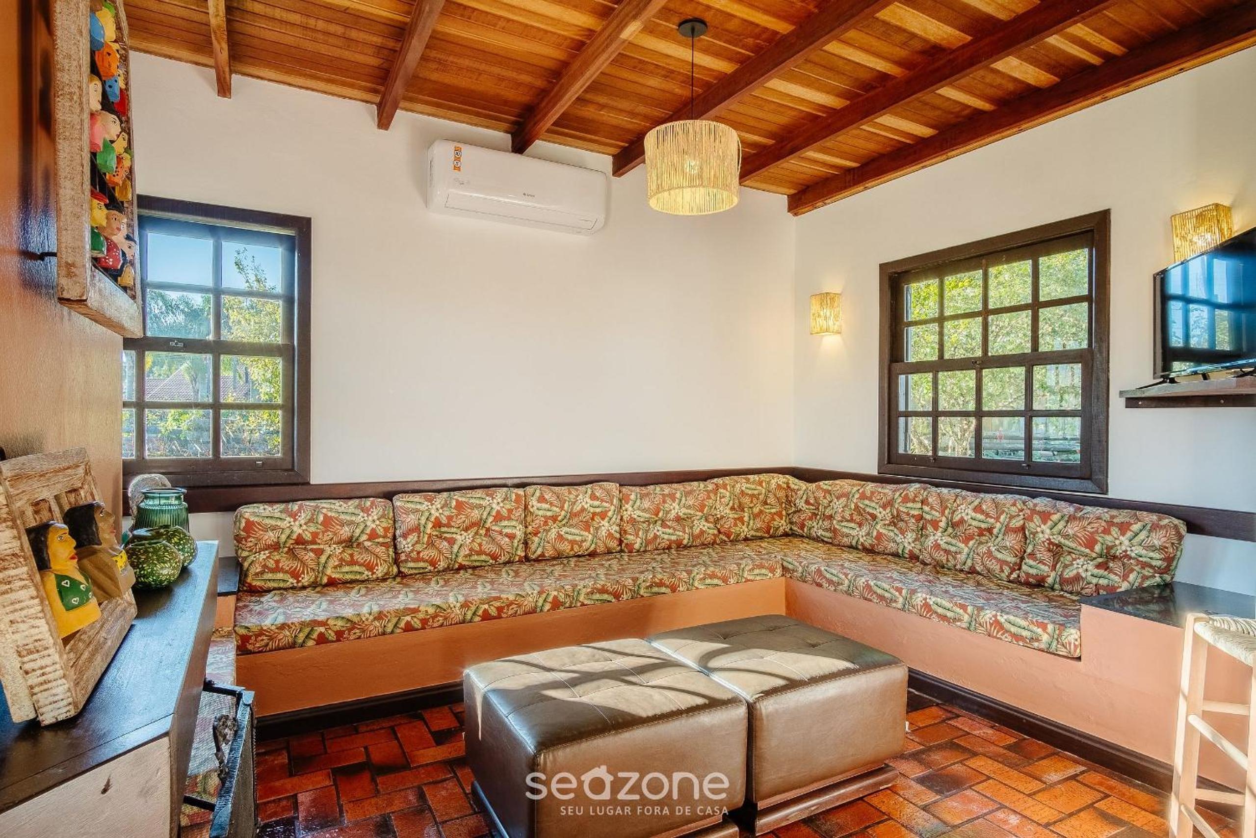 3-Bedroom House 350m from the Beach TAB0140