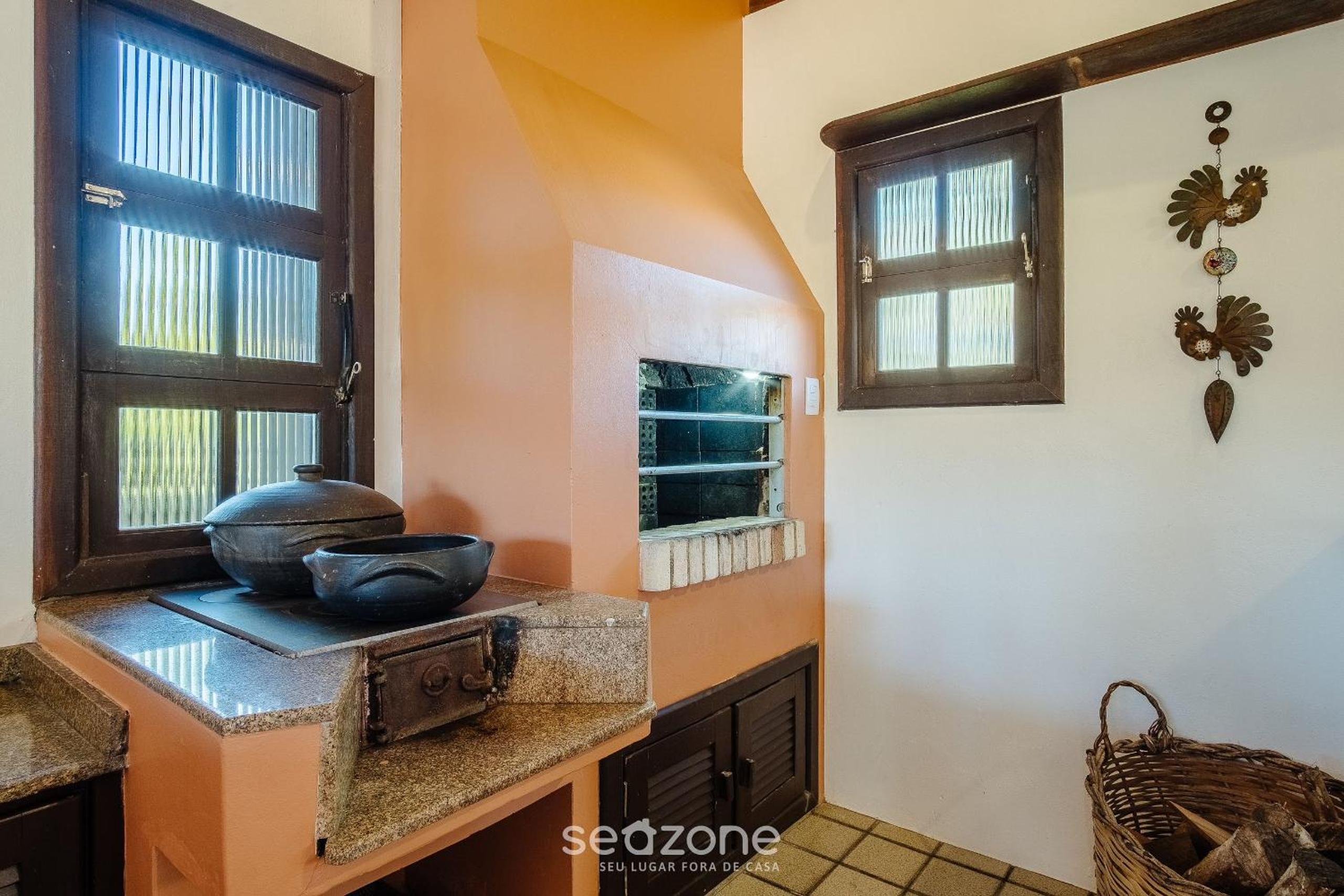 3-Bedroom House 350m from the Beach TAB0140