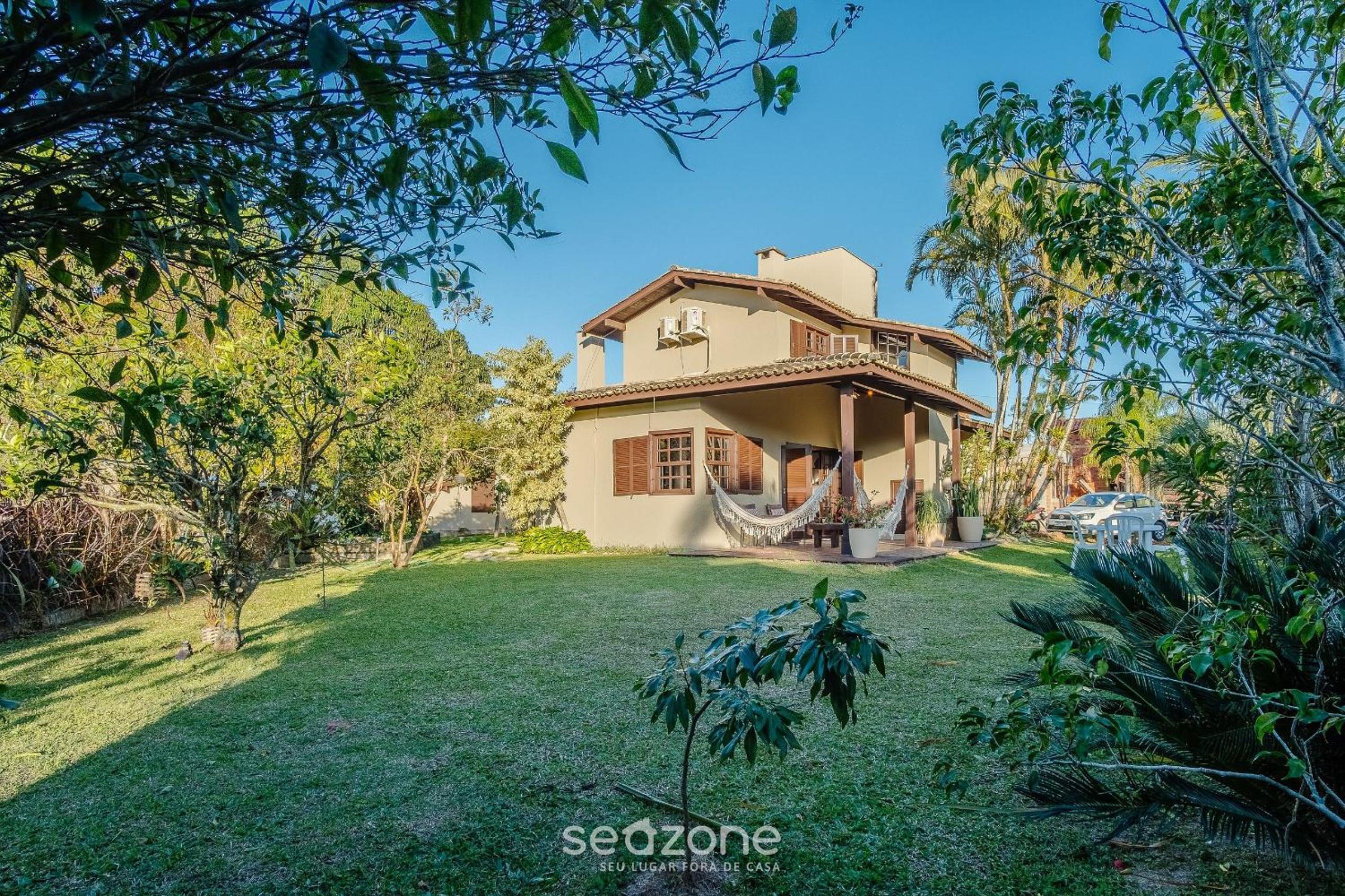 3-Bedroom House 350m from the Beach TAB0140