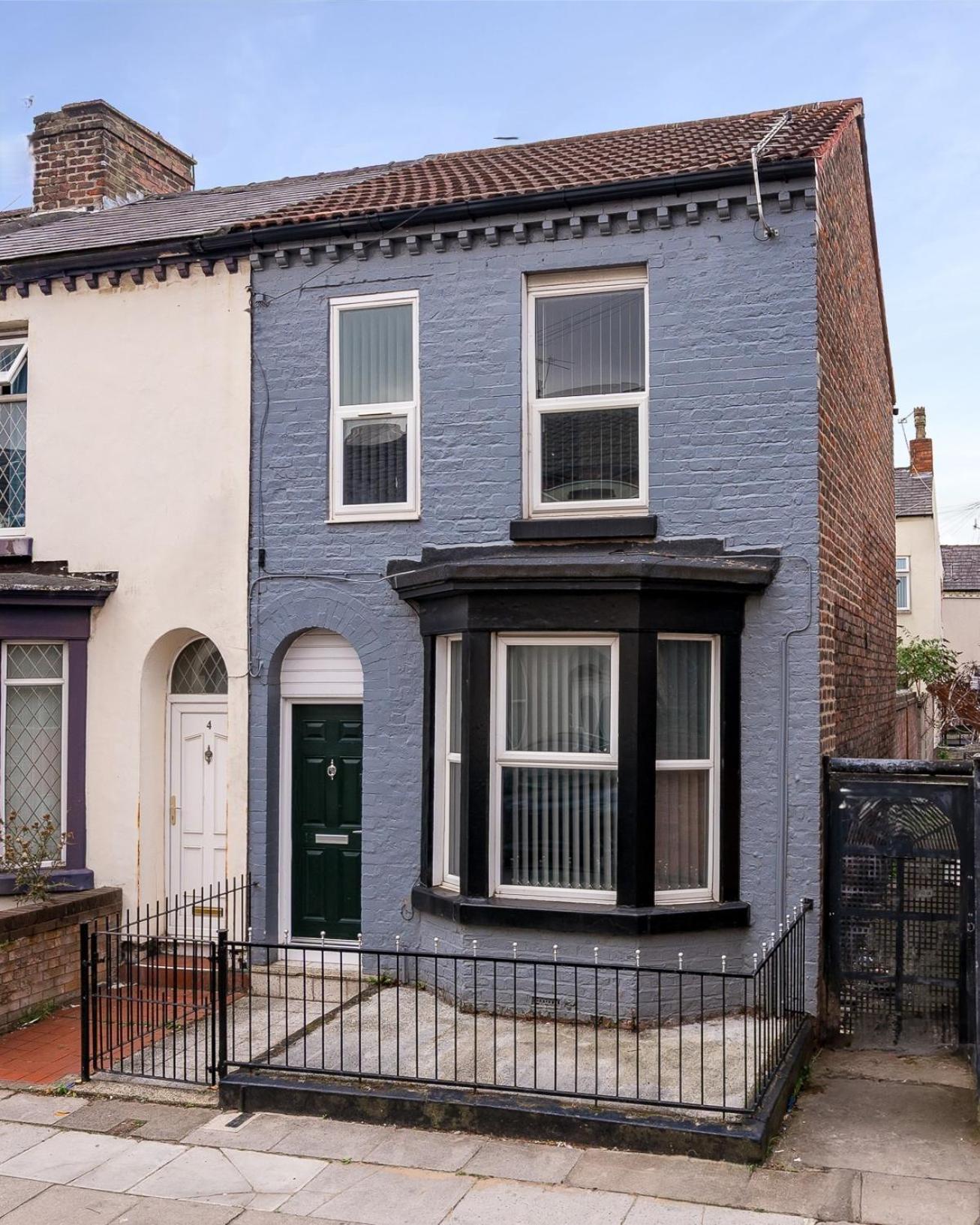 Sutcliffe House - Air Host & Stay - 3 bed 3 bath - Contractor Friendly