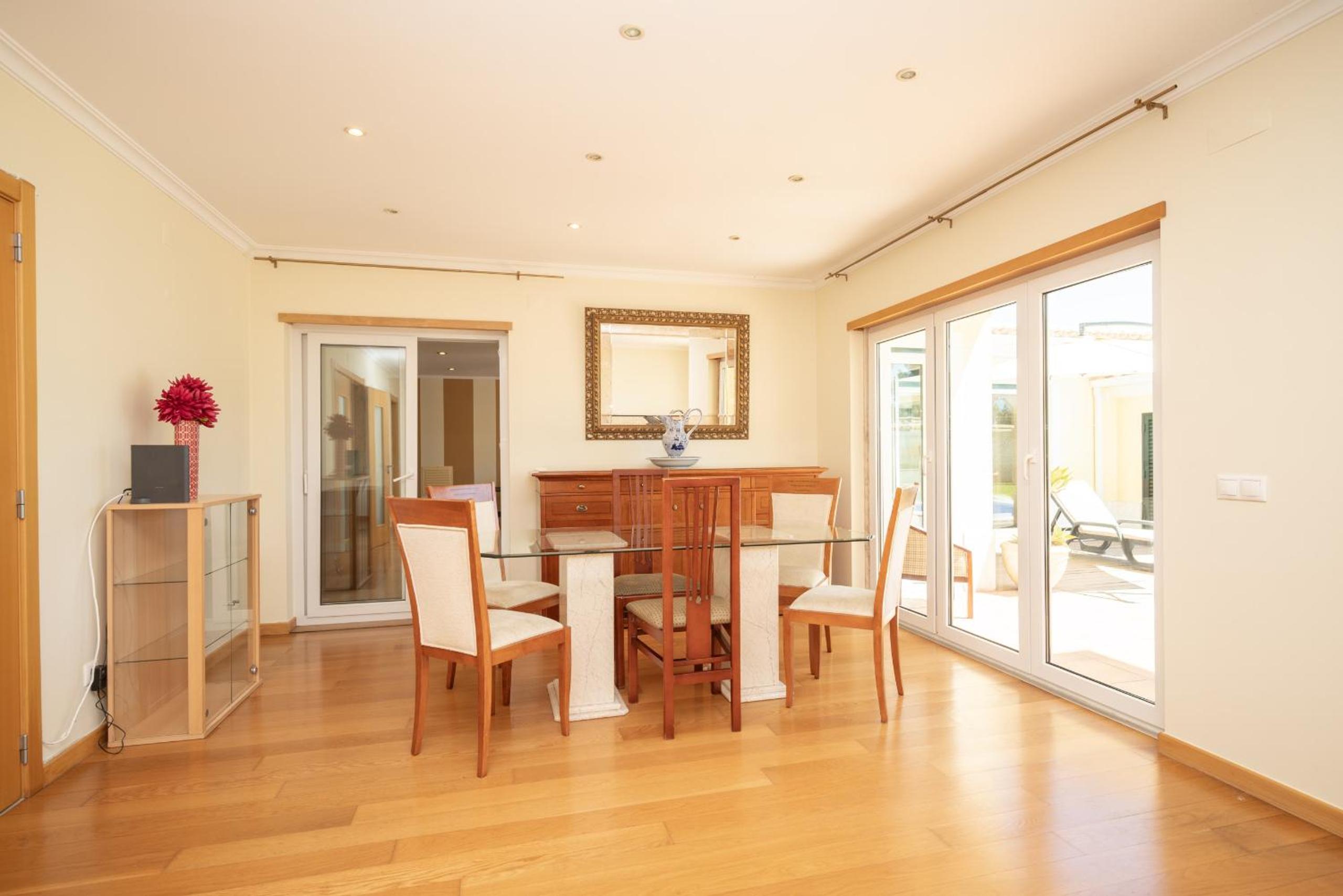São Pedro do Estoril Villa By Hosty