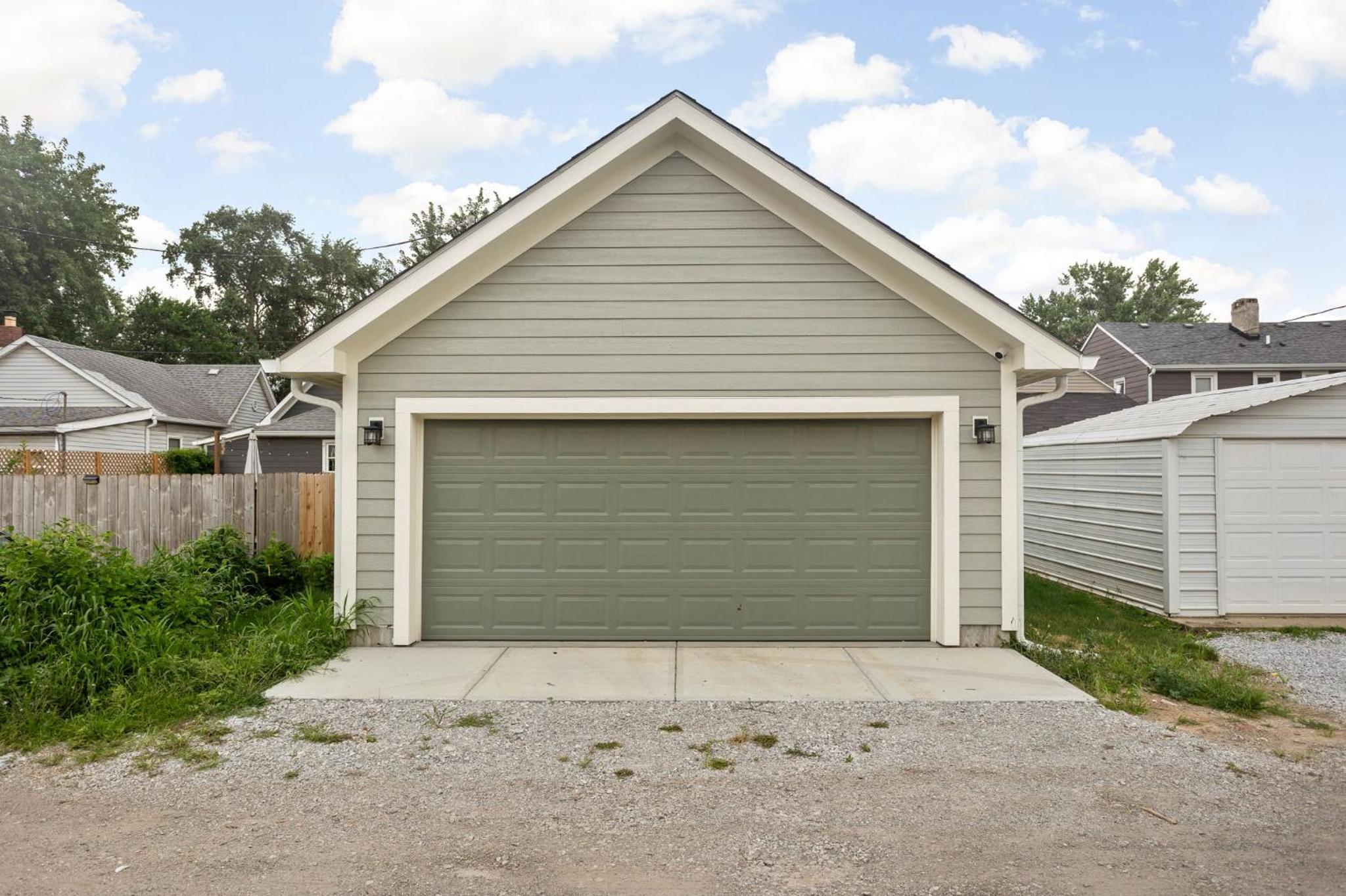 Luxury Retreat Near Downtown