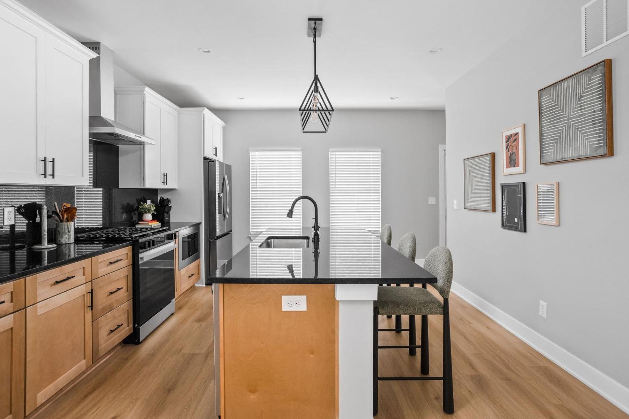 Luxury Retreat Near Downtown