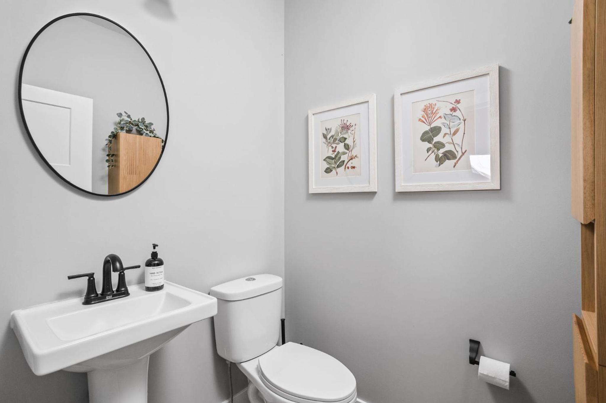 Luxury Retreat Near Downtown