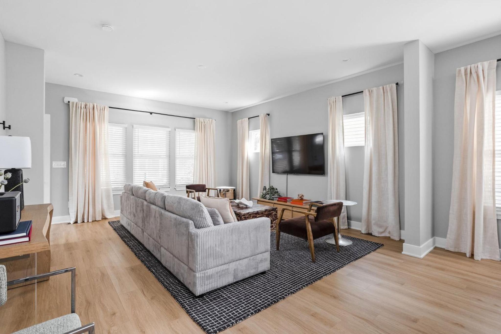 Luxury Retreat Near Downtown