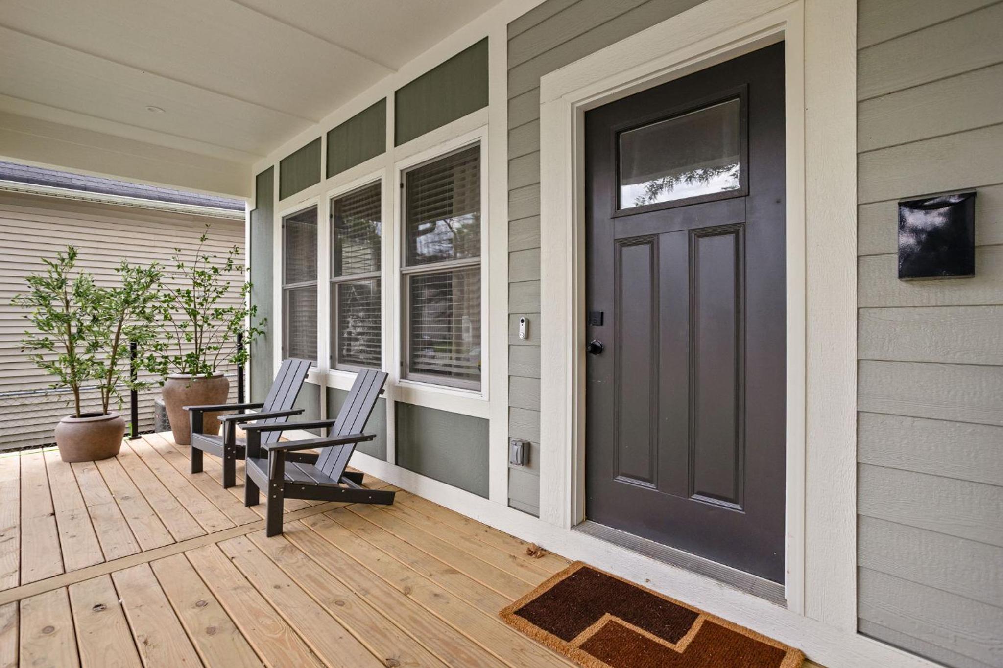 Luxury Retreat Near Downtown