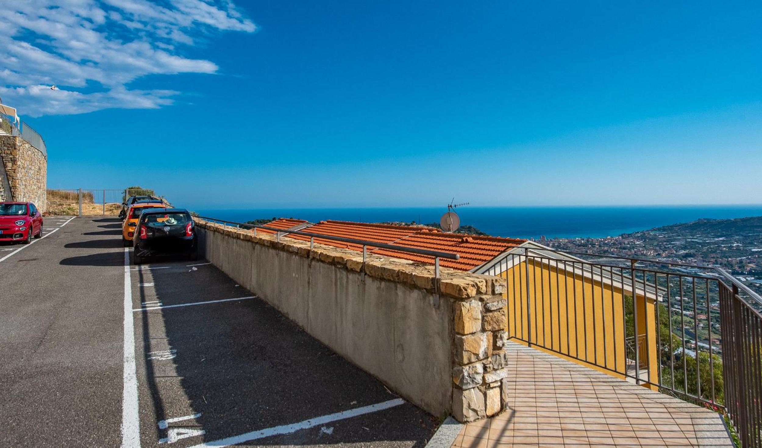 Fra Cielo e Mare - Private parking & Wi-Fi