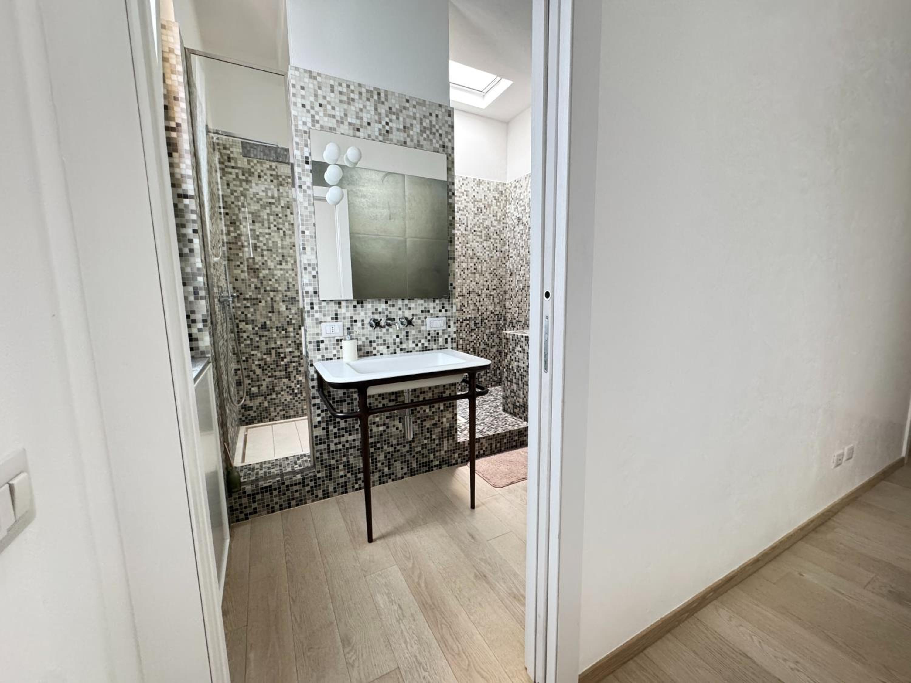 Sant'Agostino Large & Elegant Apartment, Milano
