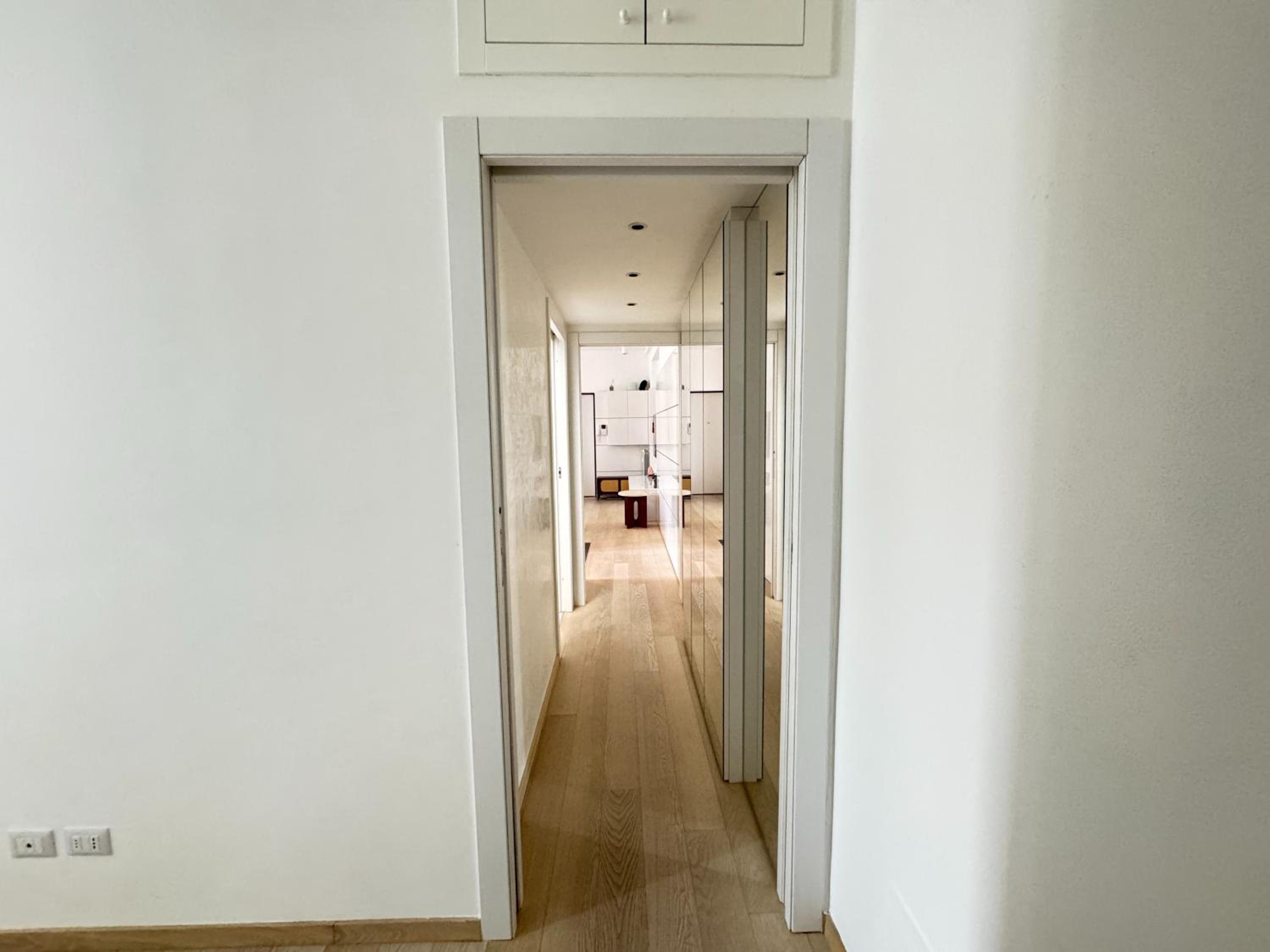 Sant'Agostino Large & Elegant Apartment, Milano