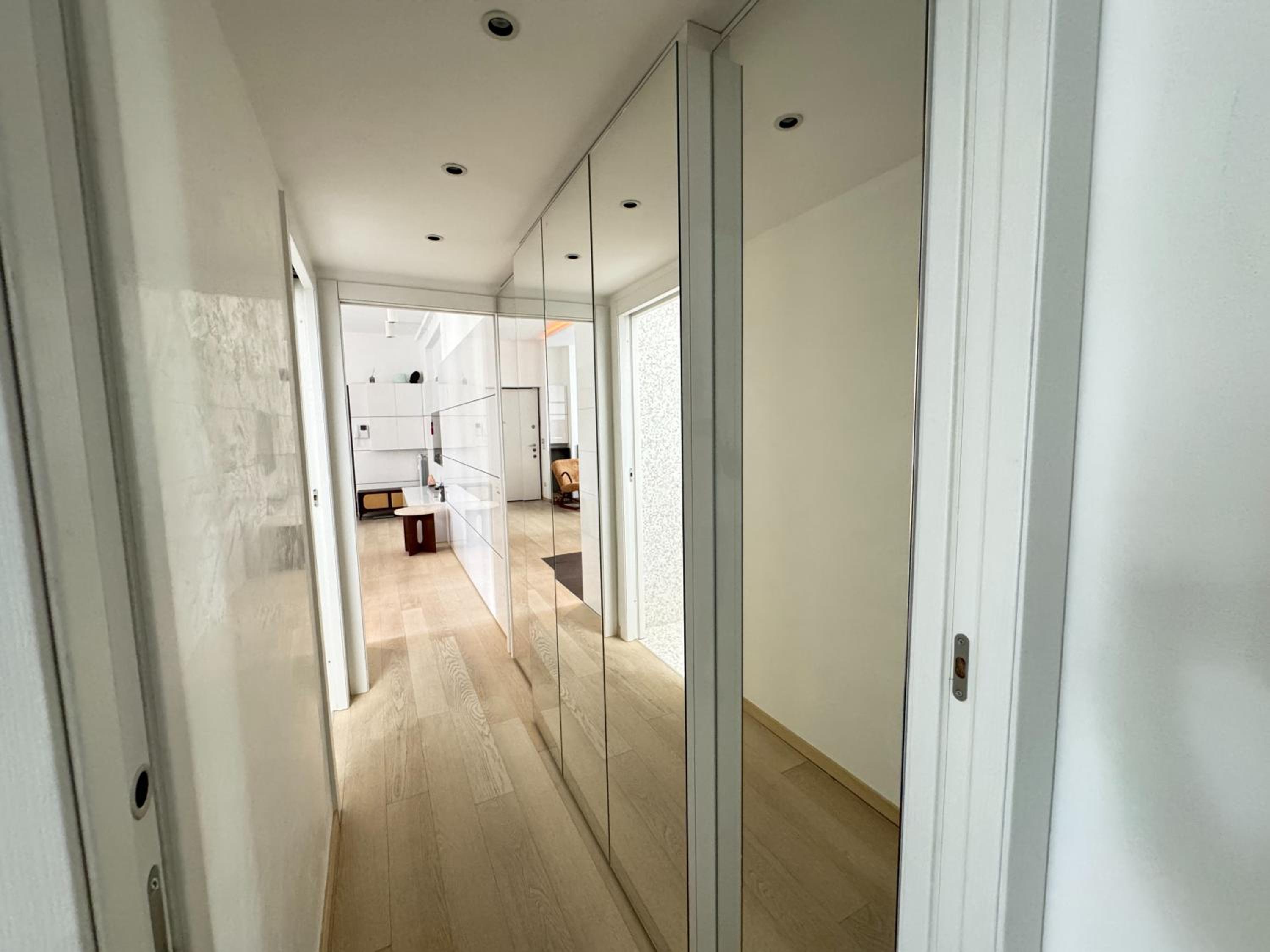 Sant'Agostino Large & Elegant Apartment, Milano