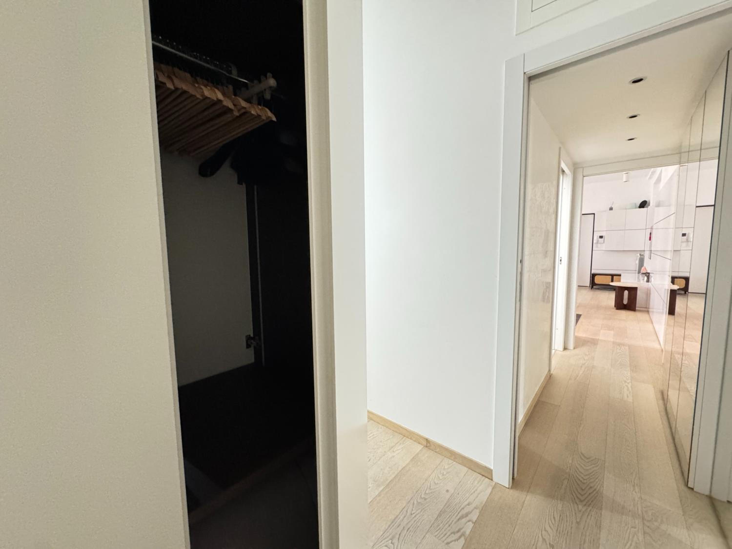 Sant'Agostino Large & Elegant Apartment, Milano