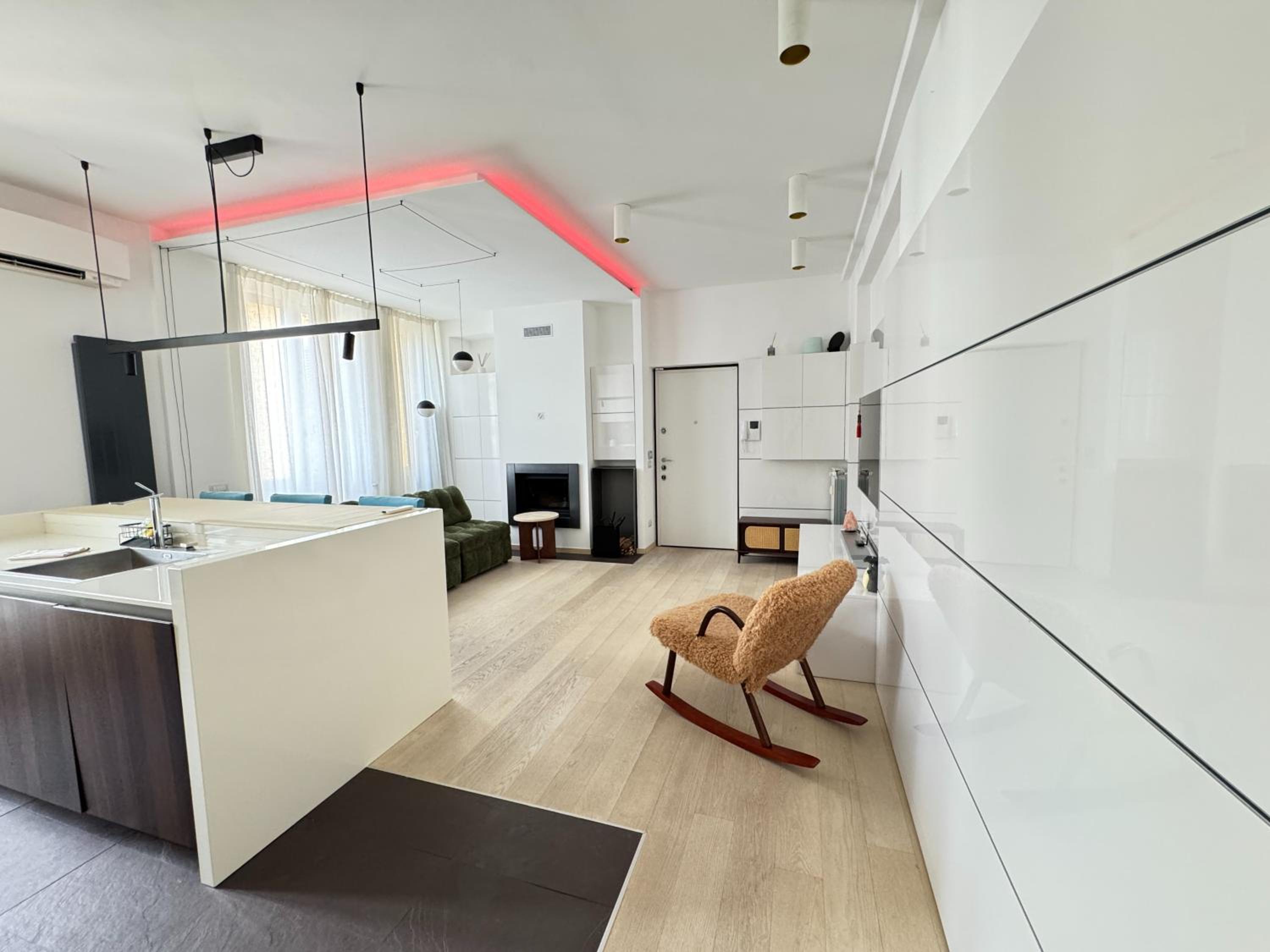 Sant'Agostino Large & Elegant Apartment, Milano