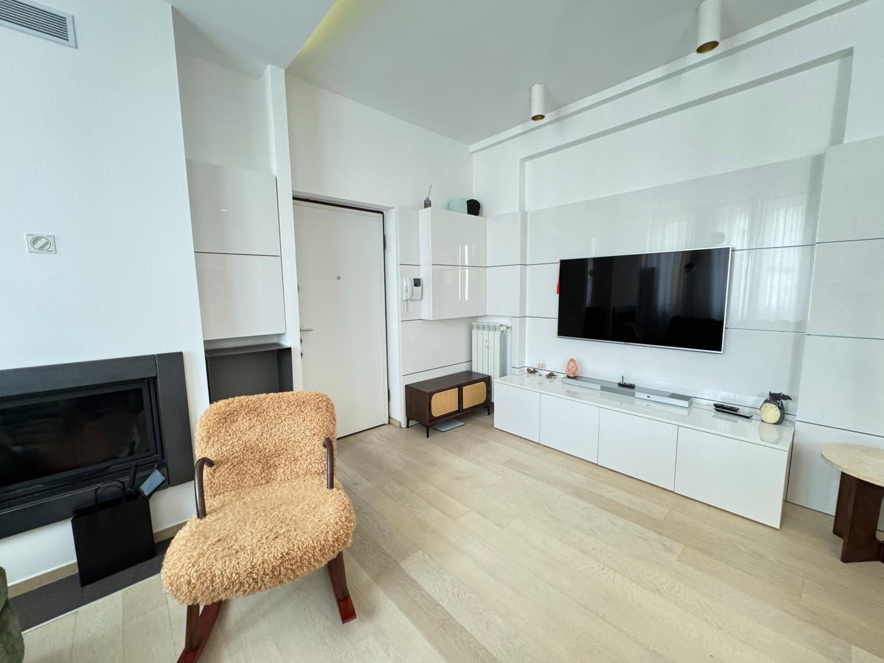 Sant'Agostino Large & Elegant Apartment, Milano