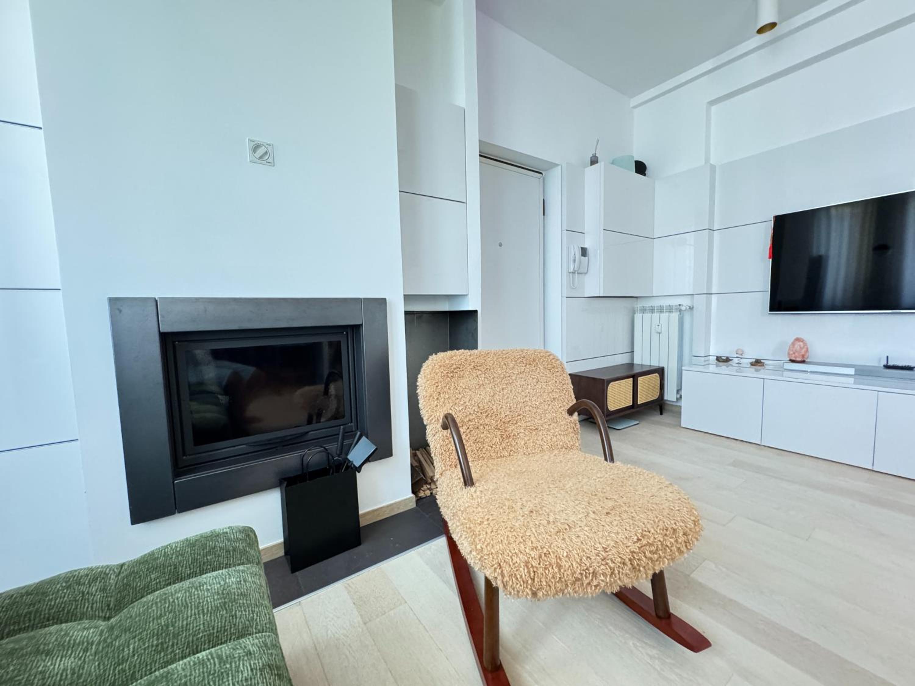 Sant'Agostino Large & Elegant Apartment, Milano