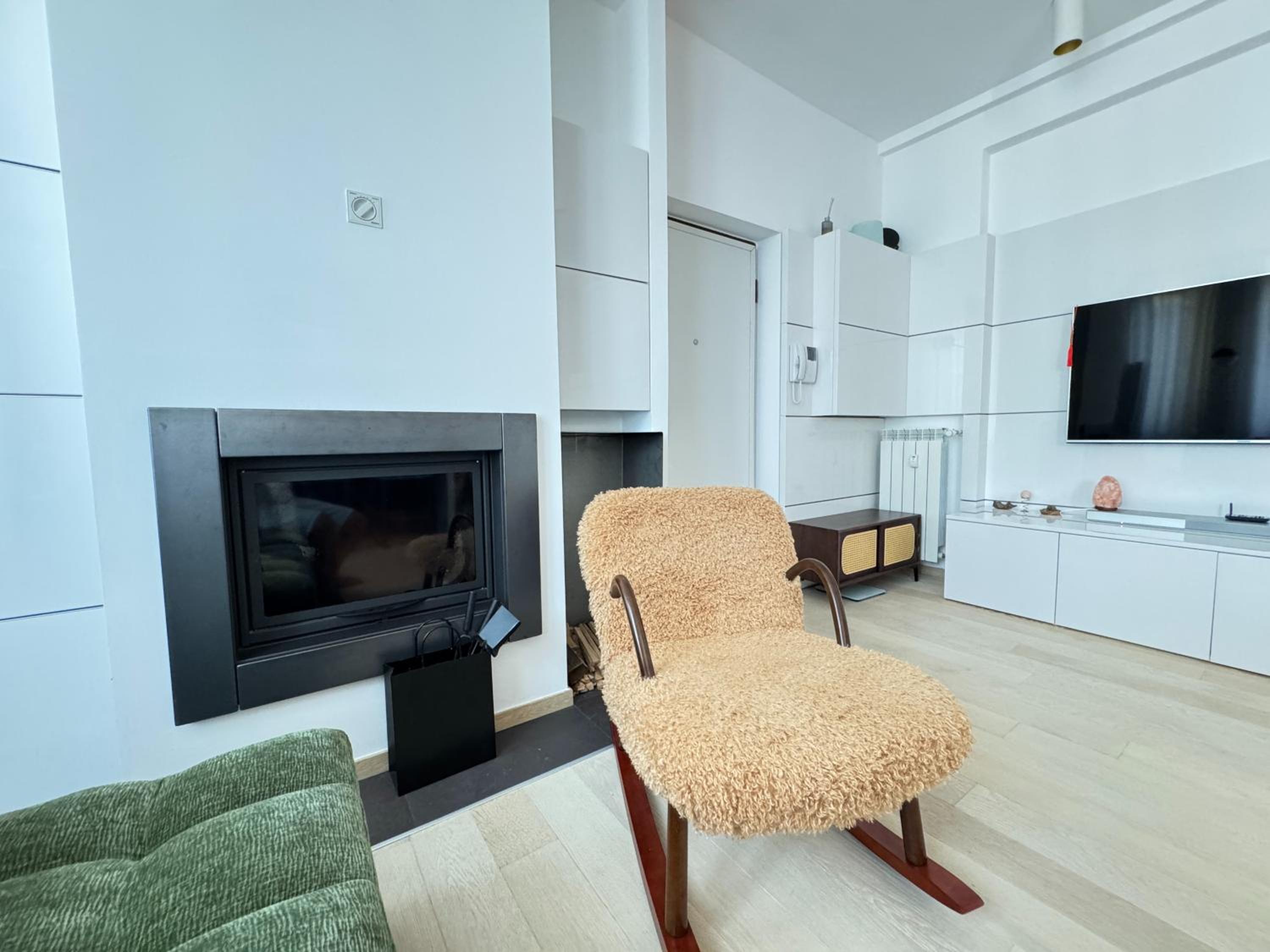 Sant'Agostino Large & Elegant Apartment, Milano