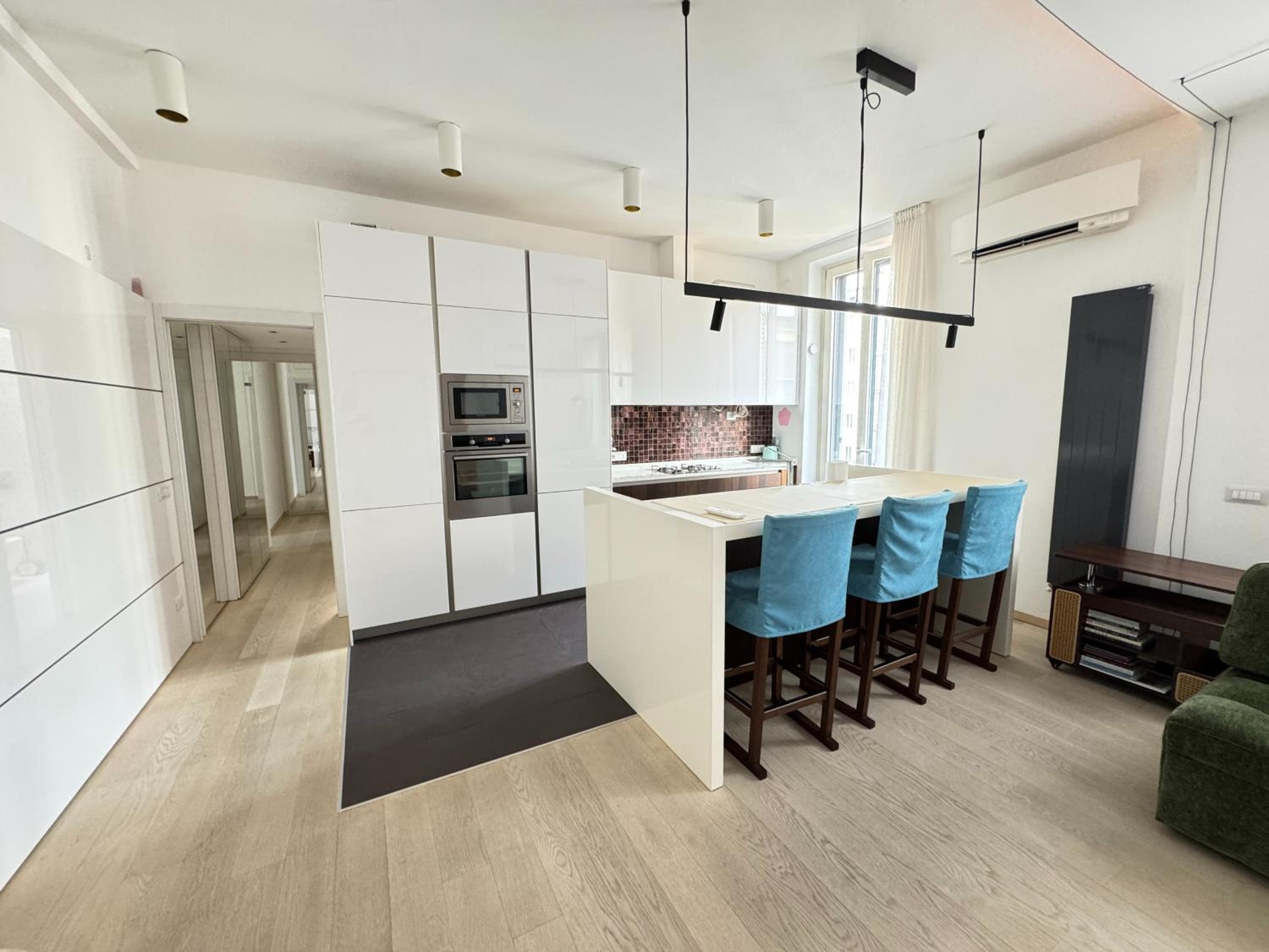 Sant'Agostino Large & Elegant Apartment, Milano
