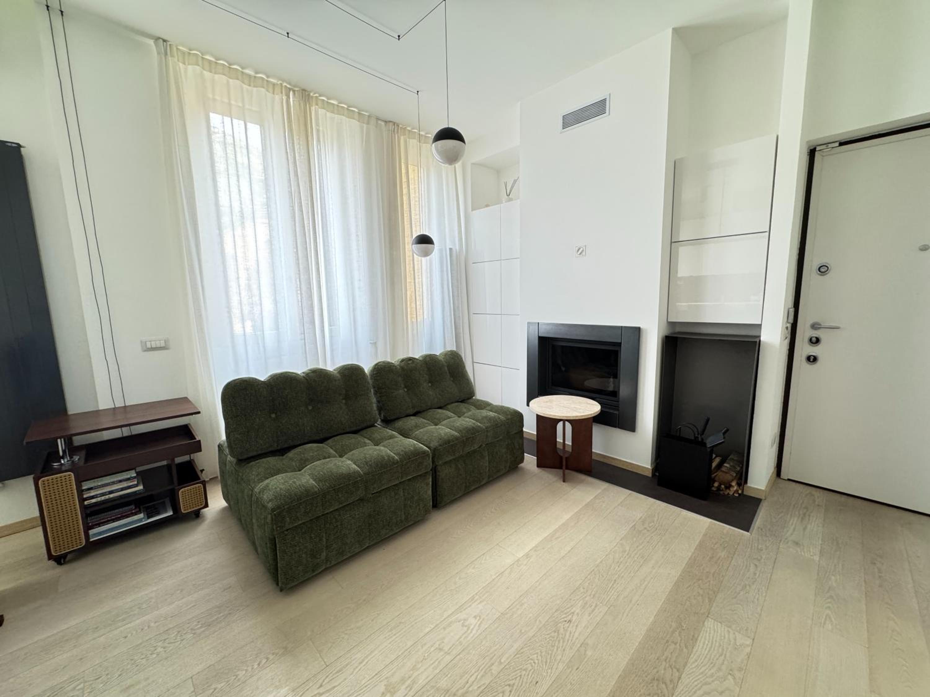 Sant'Agostino Large & Elegant Apartment, Milano