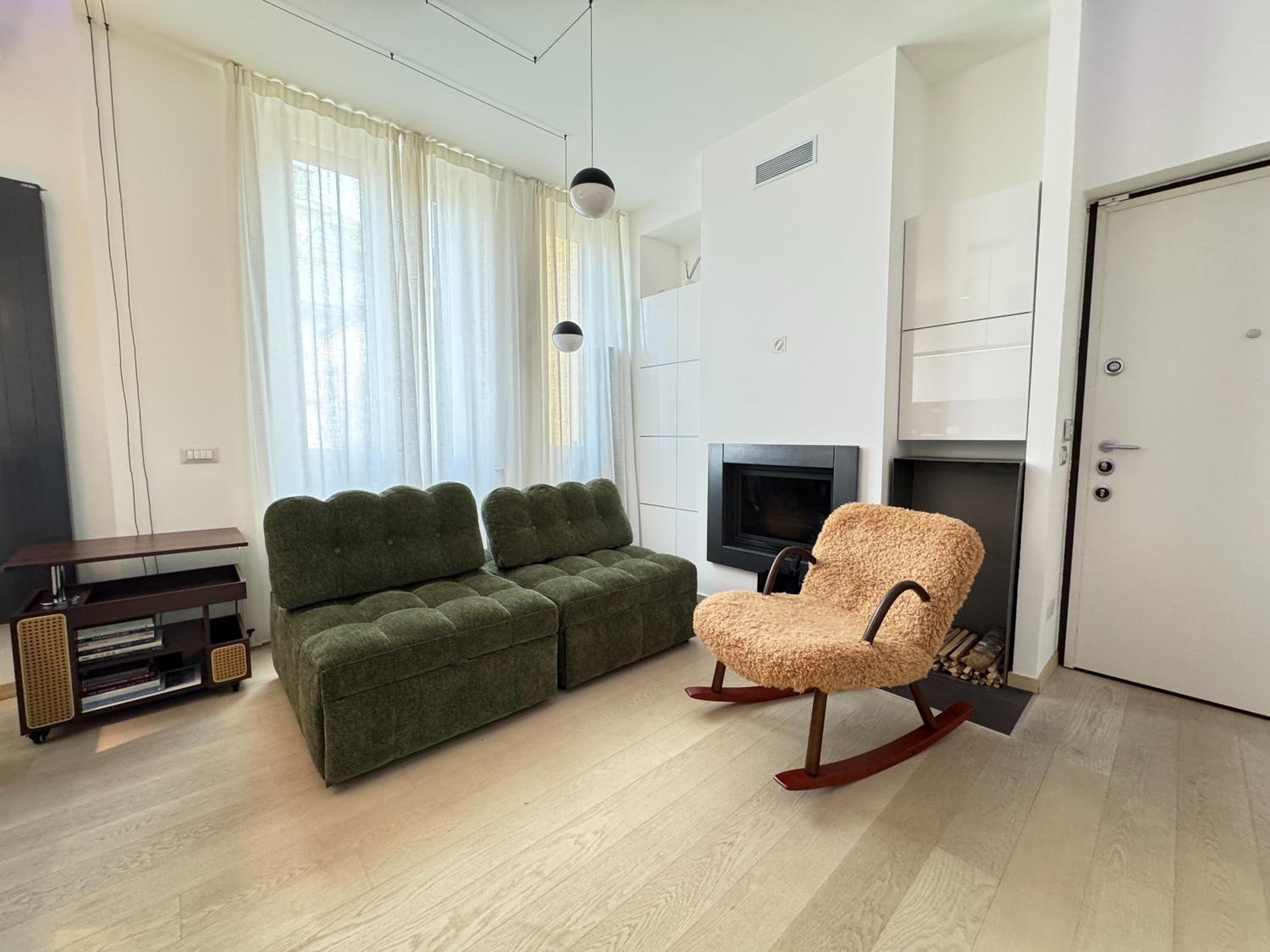 Sant'Agostino Large & Elegant Apartment, Milano