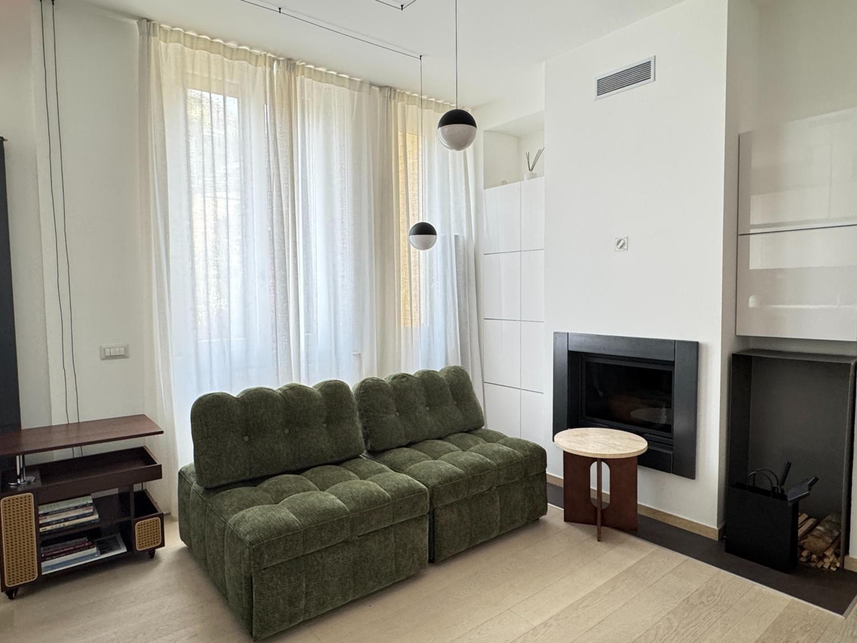 Sant'Agostino Large & Elegant Apartment, Milano